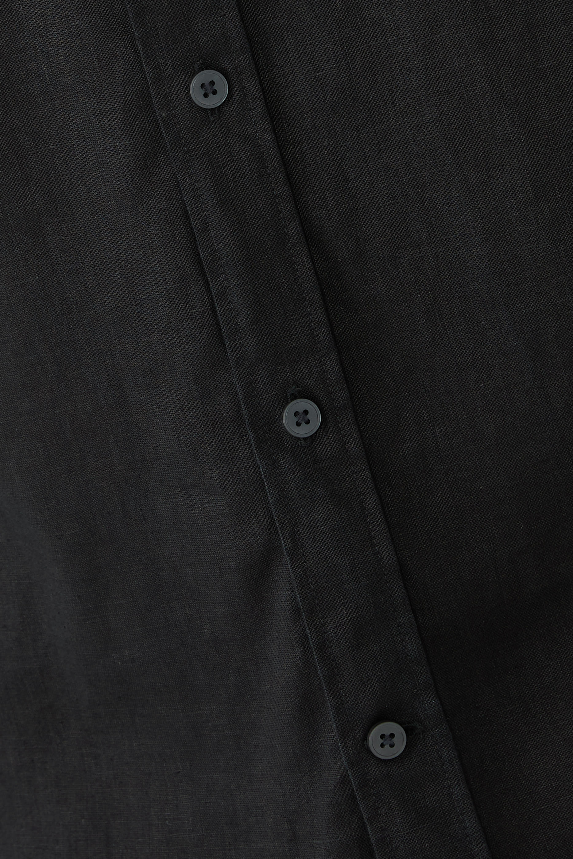 قميص بأكمام طويلة كتان