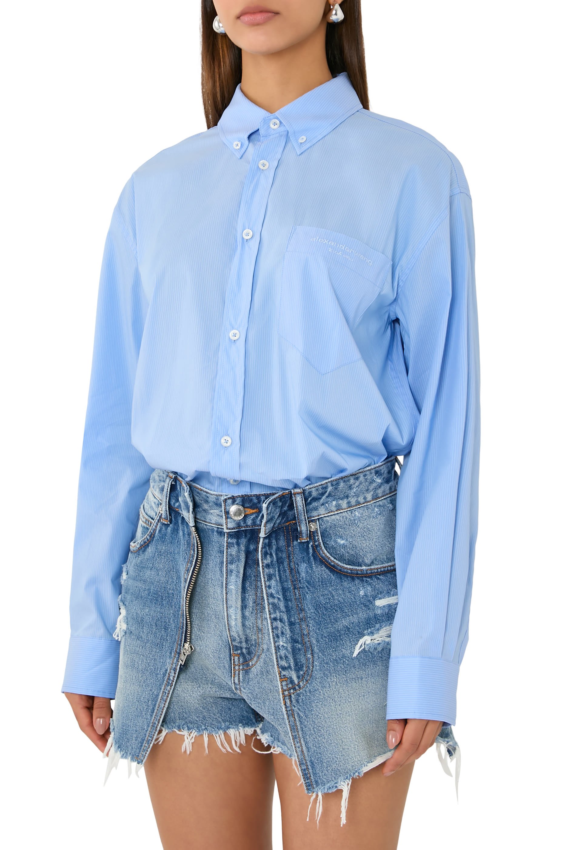 أفرول قصير بتصميم تنورة وقميص بأزرار