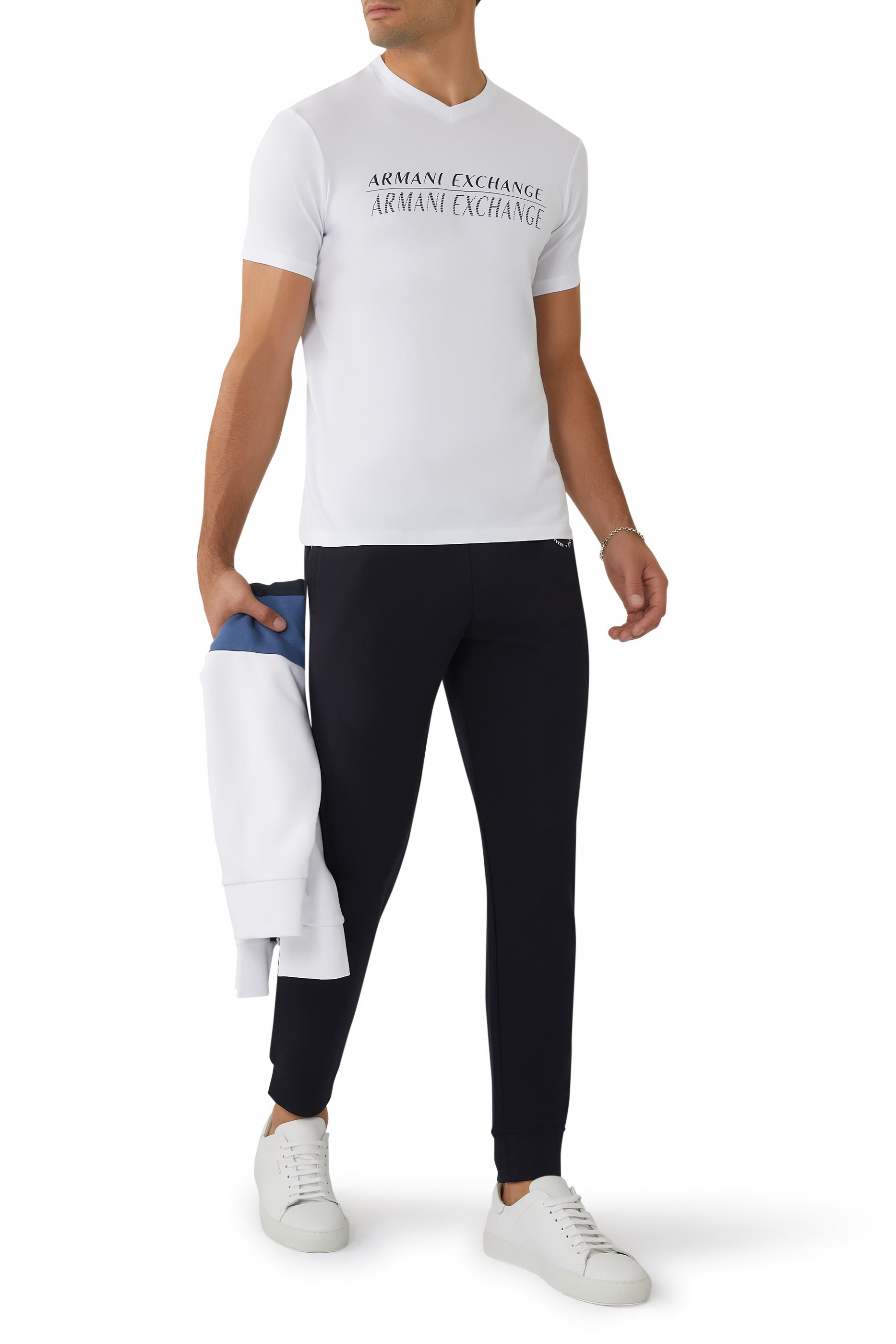  بنطال رياضي بشعار الماركة بتصميم دائري