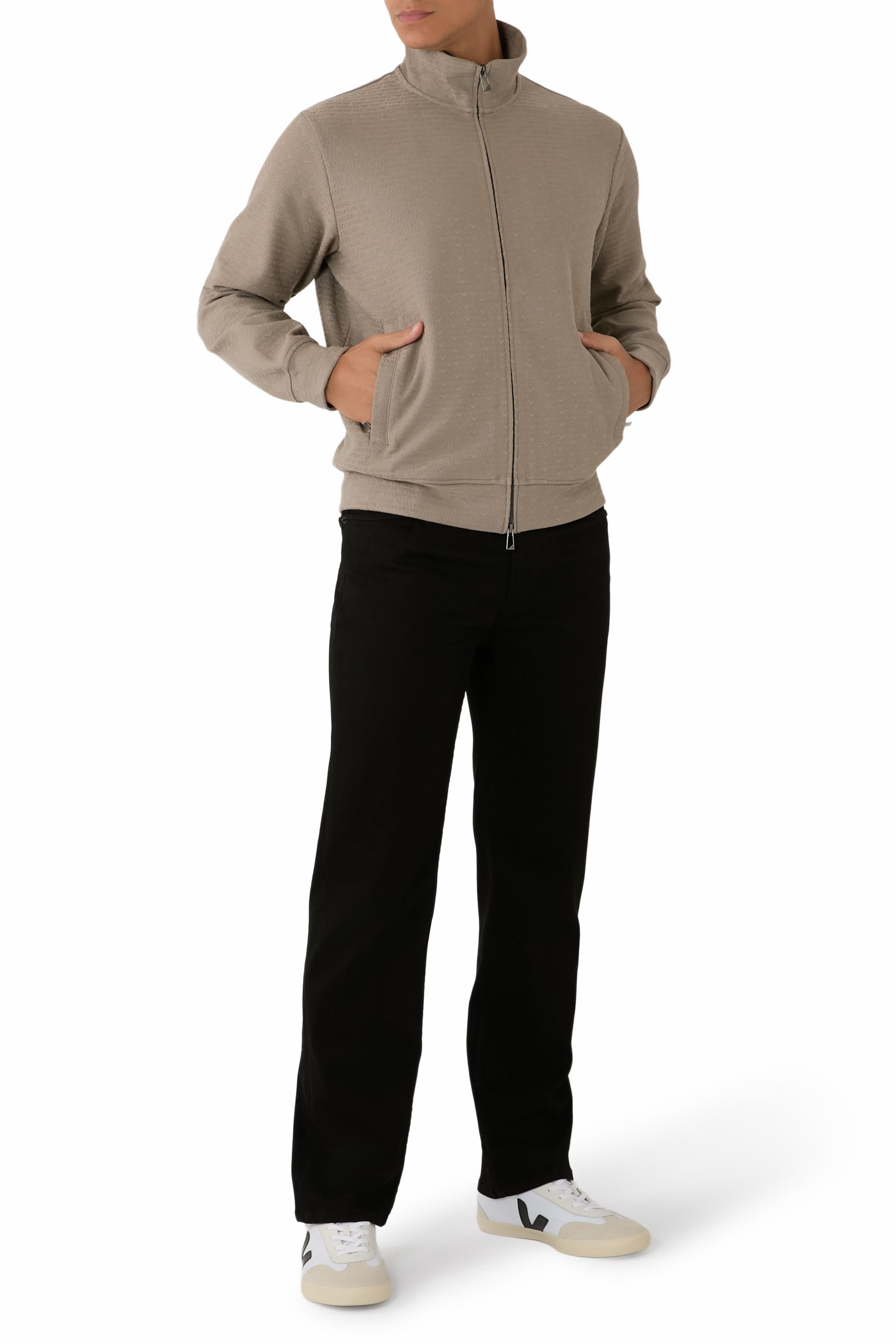 سويت شيرت بسحاب وشعار الماركة