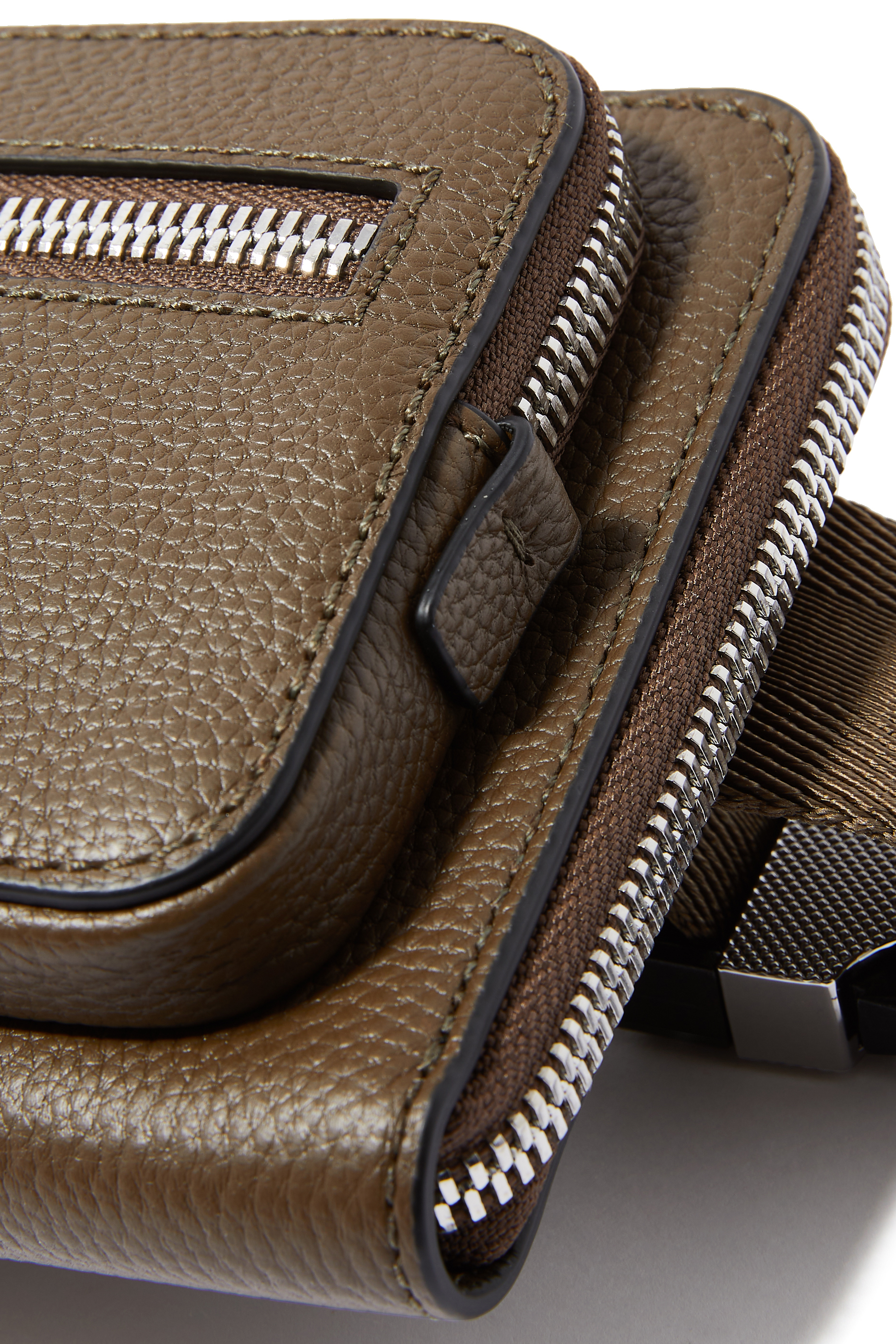 حقيبة مستندات منتظمة