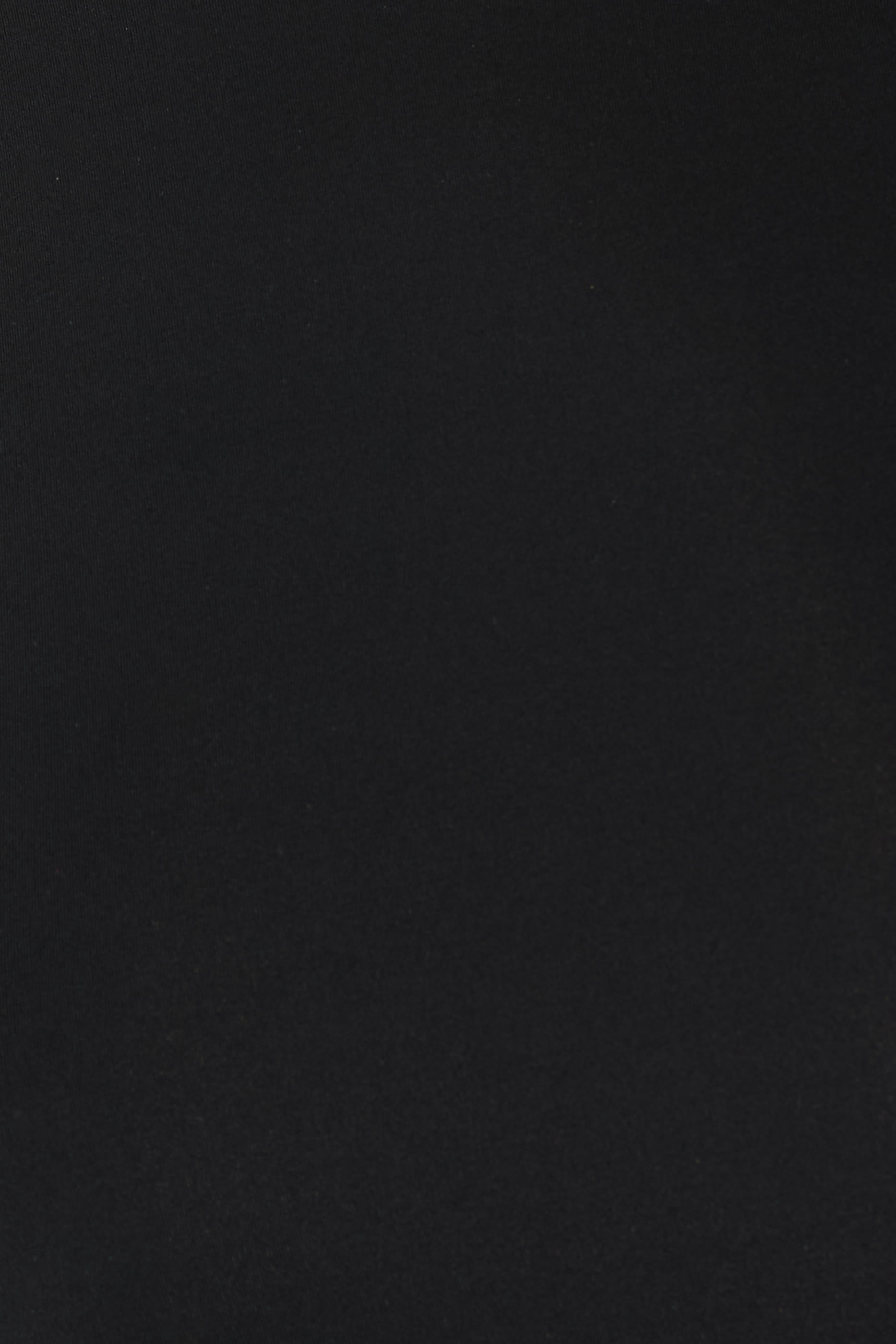 بودي سوت بقصة ضيقة بأكمام طويلة وياقة ضيقة