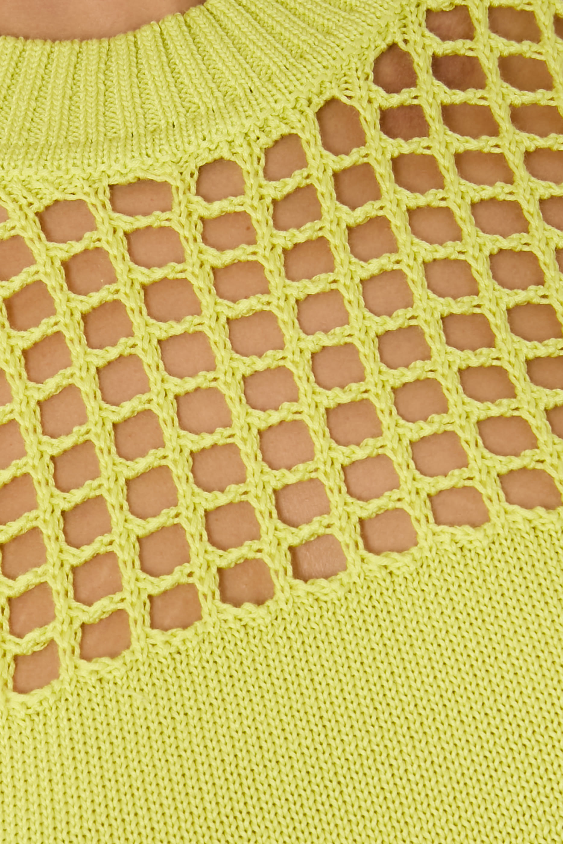 كنزة بألواح منسوحة مفتوحة