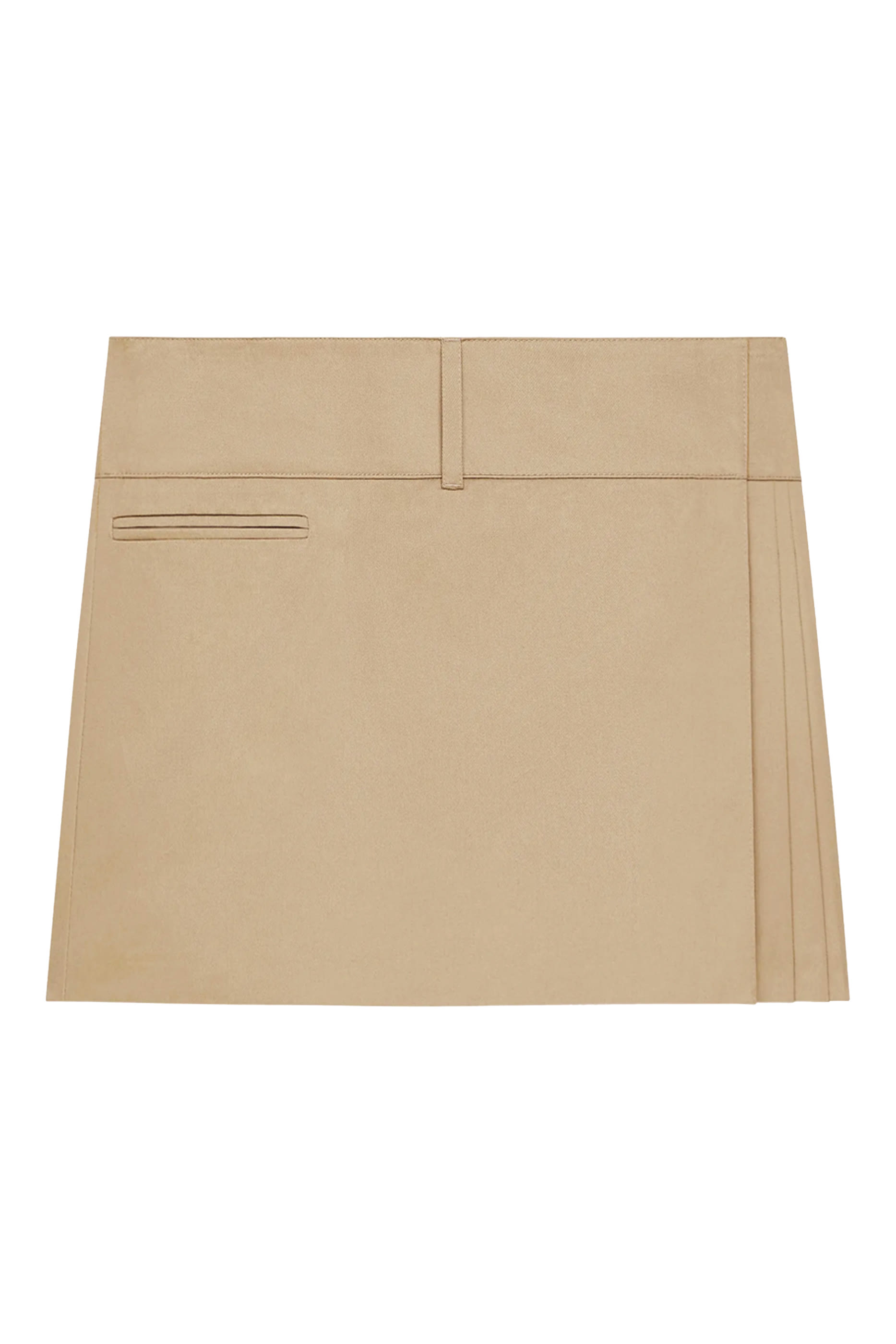 تنورة قصيرة بطيات وحزام