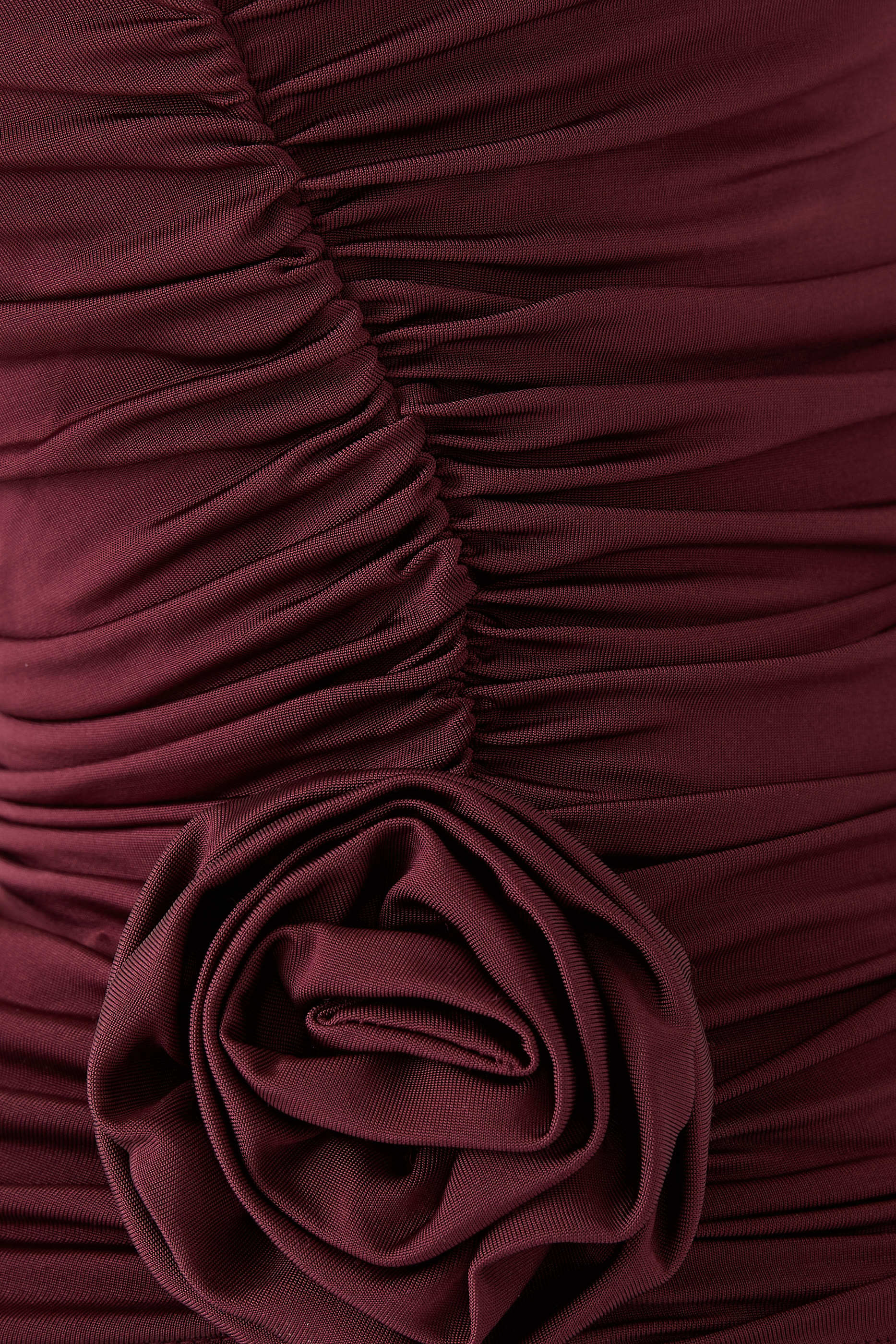 تيشيرت بكتف واحد