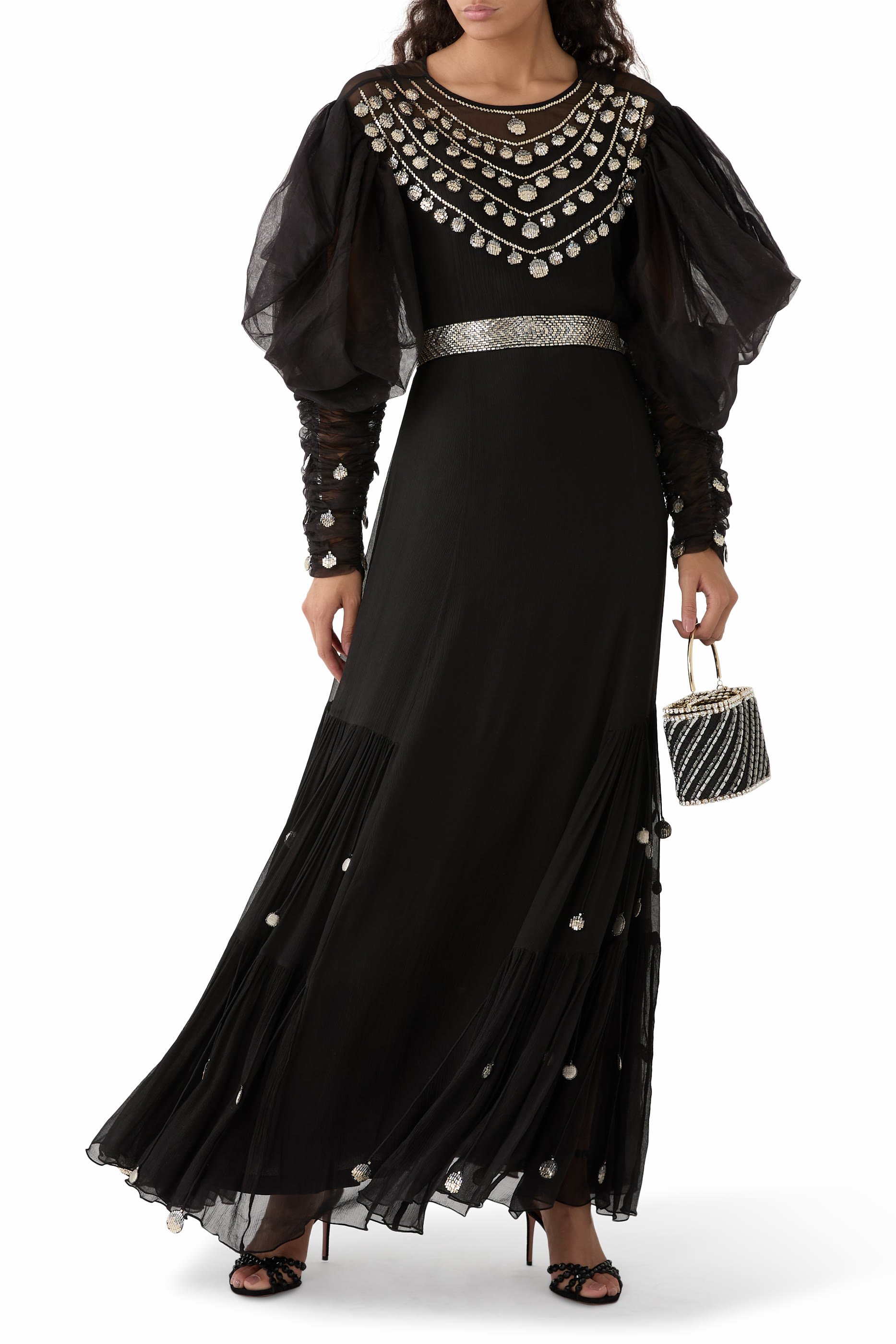 جلابية مرصعة بكريستالات بشكل عملات  