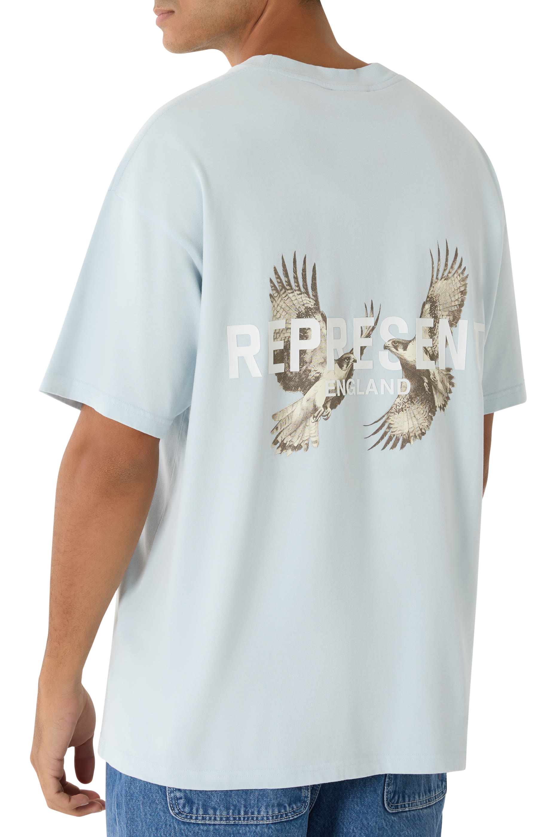 تيشيرت بشعار الماركة