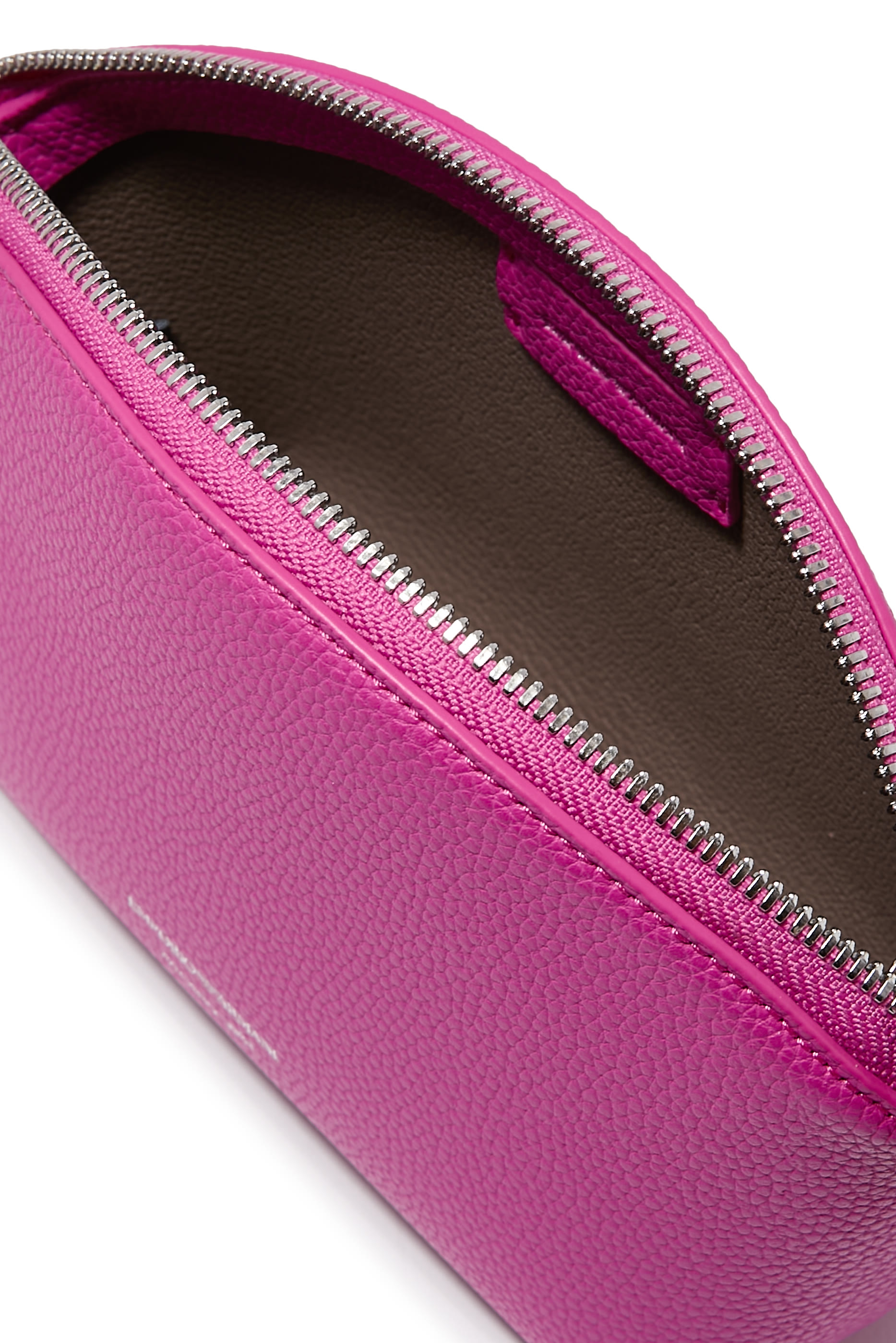 حقيبة مستحضرات عناية شخصية ماي اي ايه بنقشة جلد الغزال