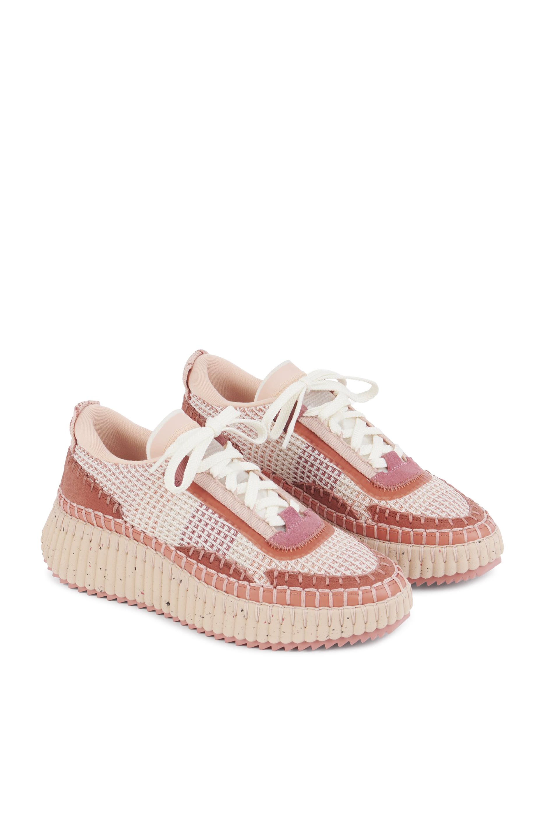 سنيكرز ناما