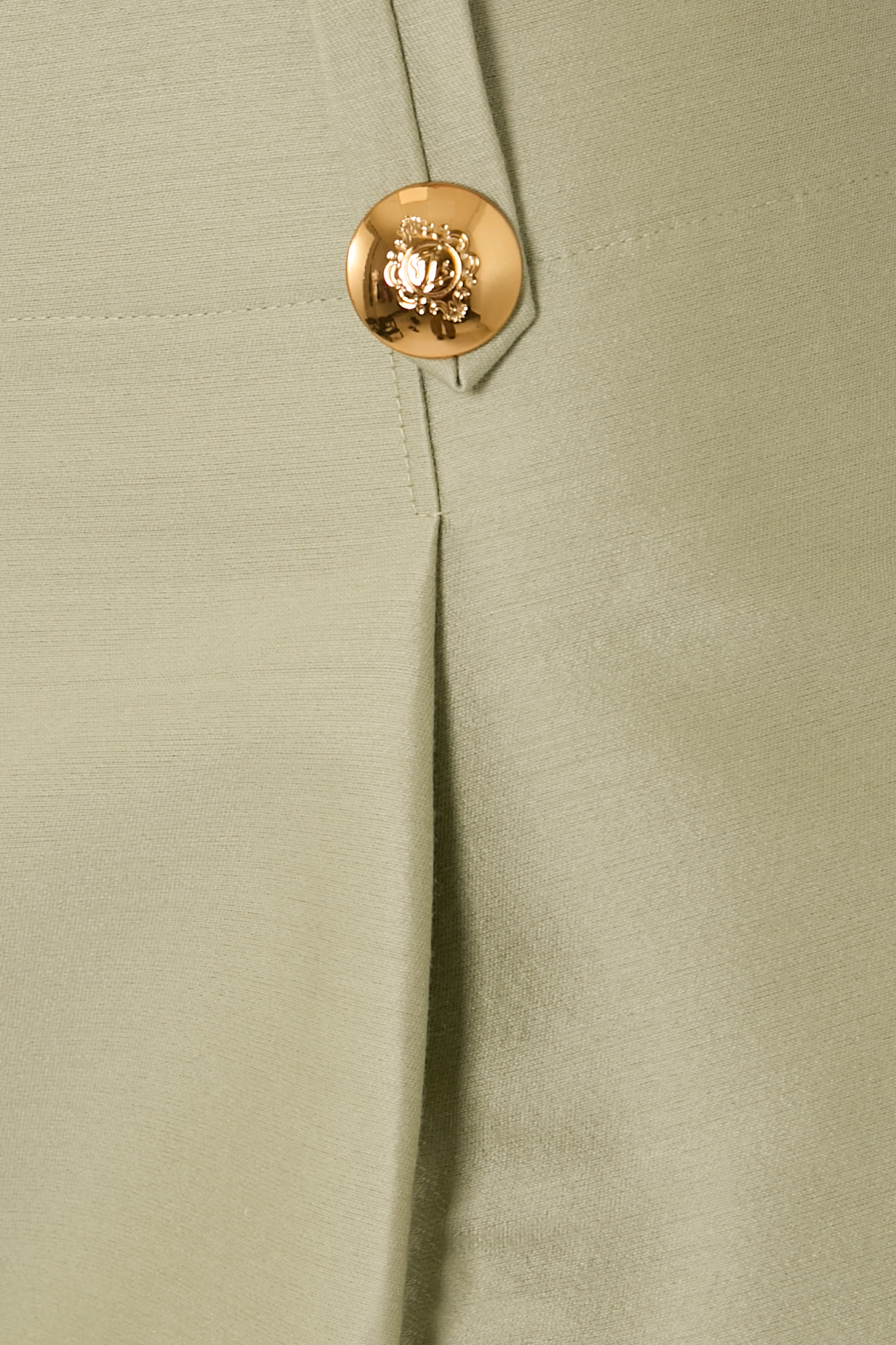 شورت لونا بقصة مريحة