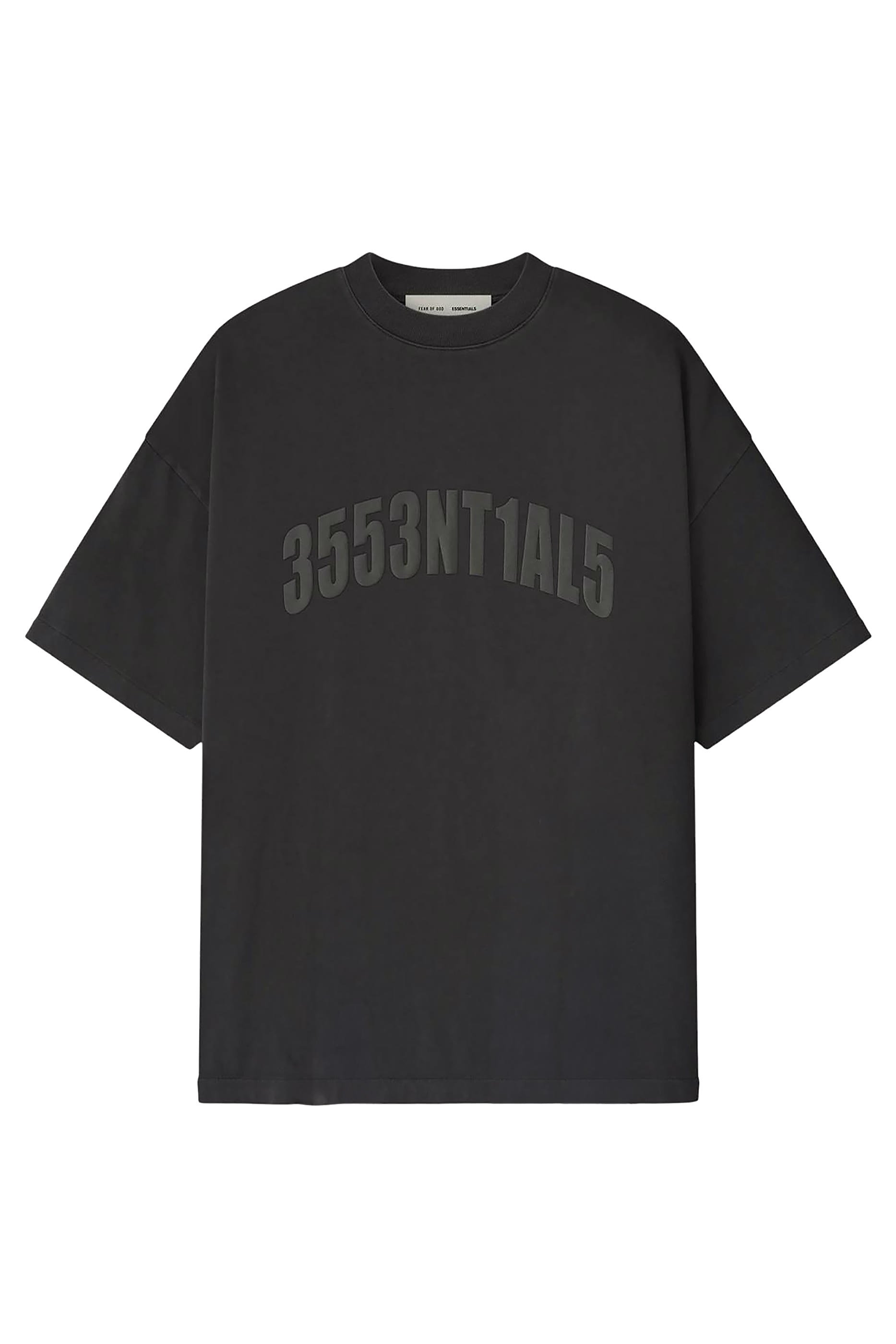 تيشيرت بأكمام قصيرة بتصميم من التسعينيات 