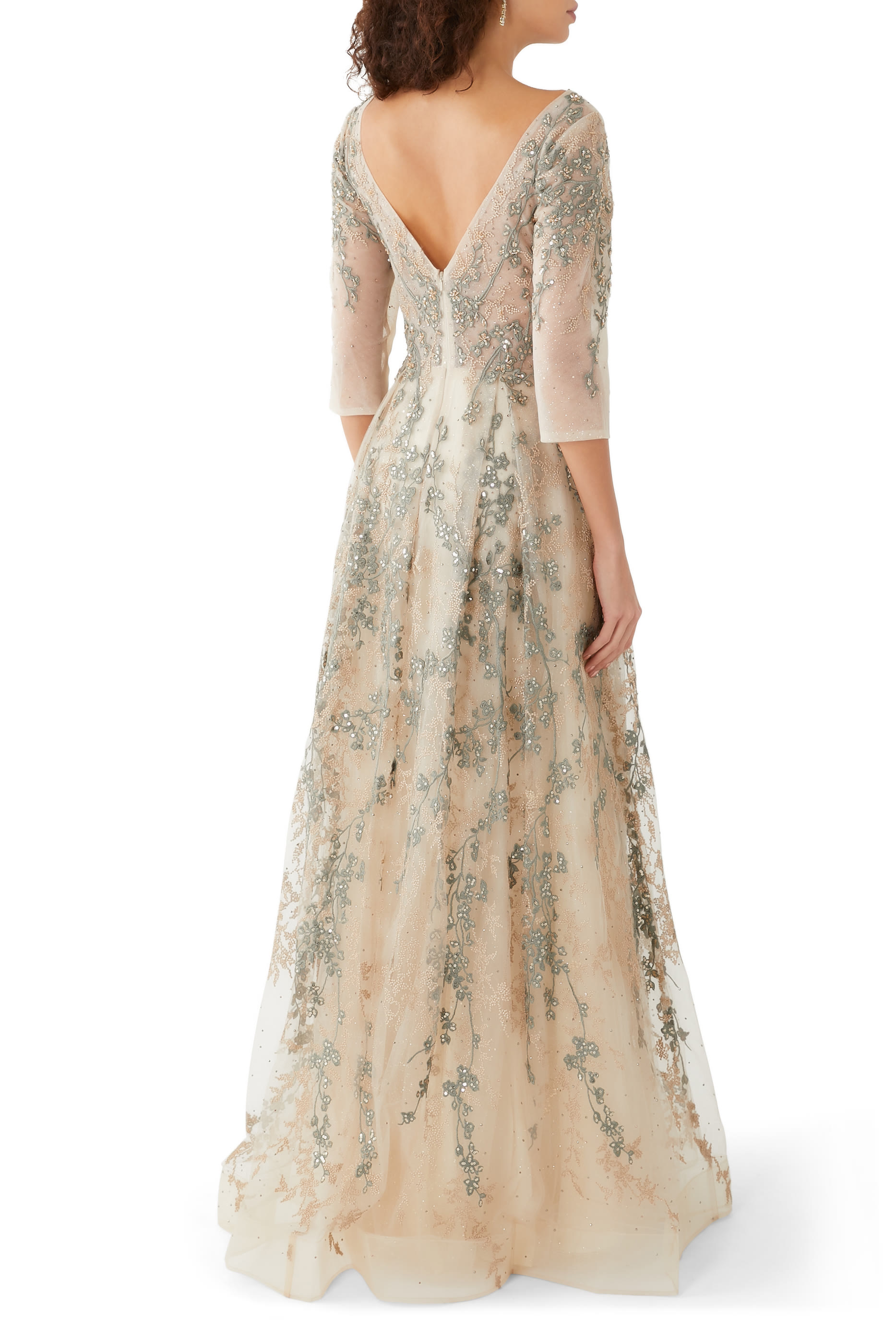 قستان سهرة مزين بكريستال