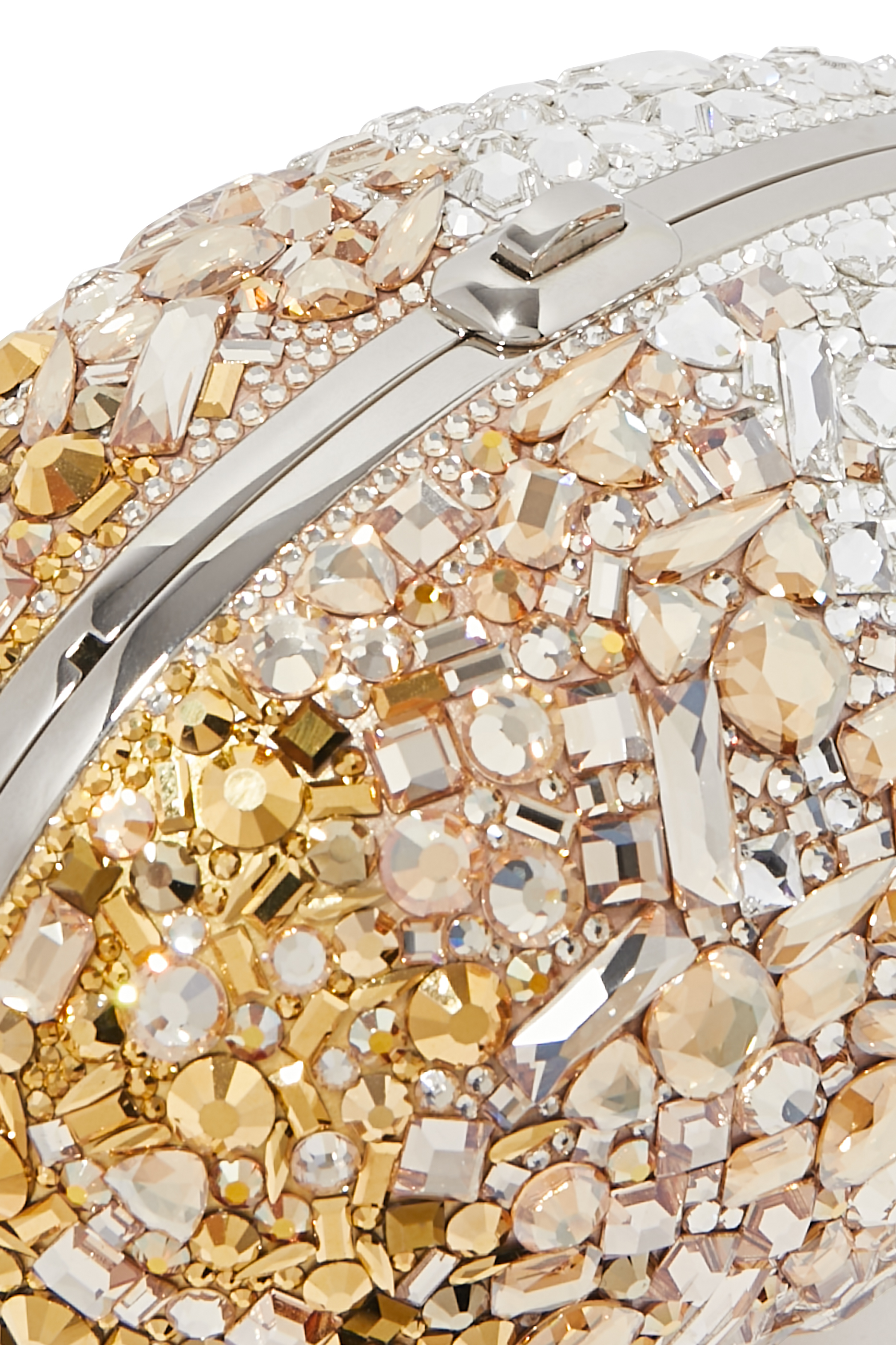 حقيبة بتصميم بيضة مرصعة للاحتفال بالذكرى الستين