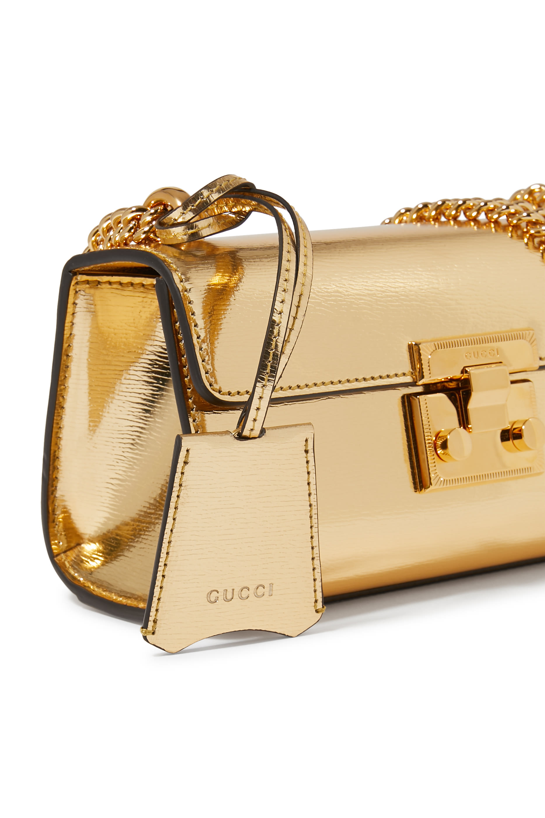 حقيبة كتف صغيرة بقفل