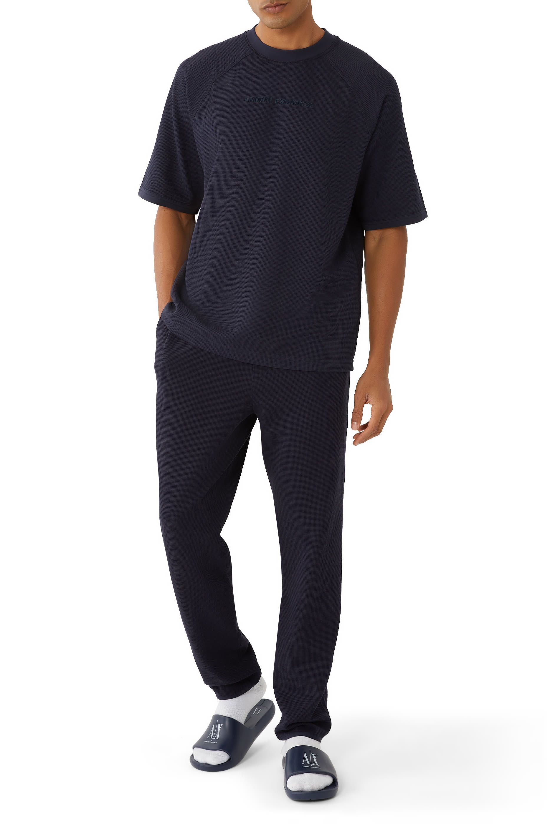 حذاء خفيف بشعار الماركة