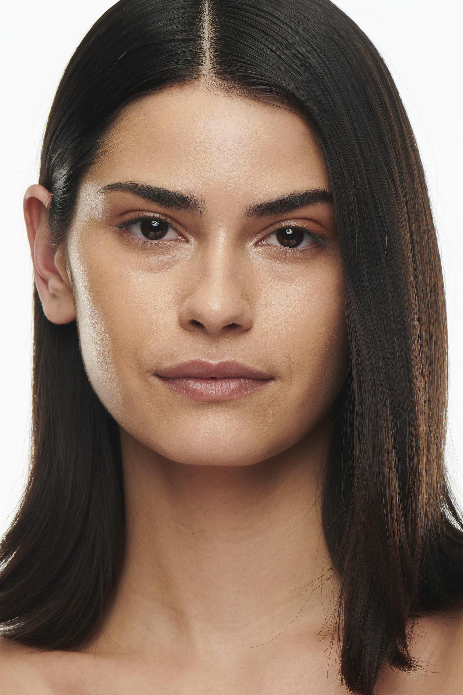 كريم أساس ستوديو راديانس بفاعلية السيروم&rlm;، 30 ملل