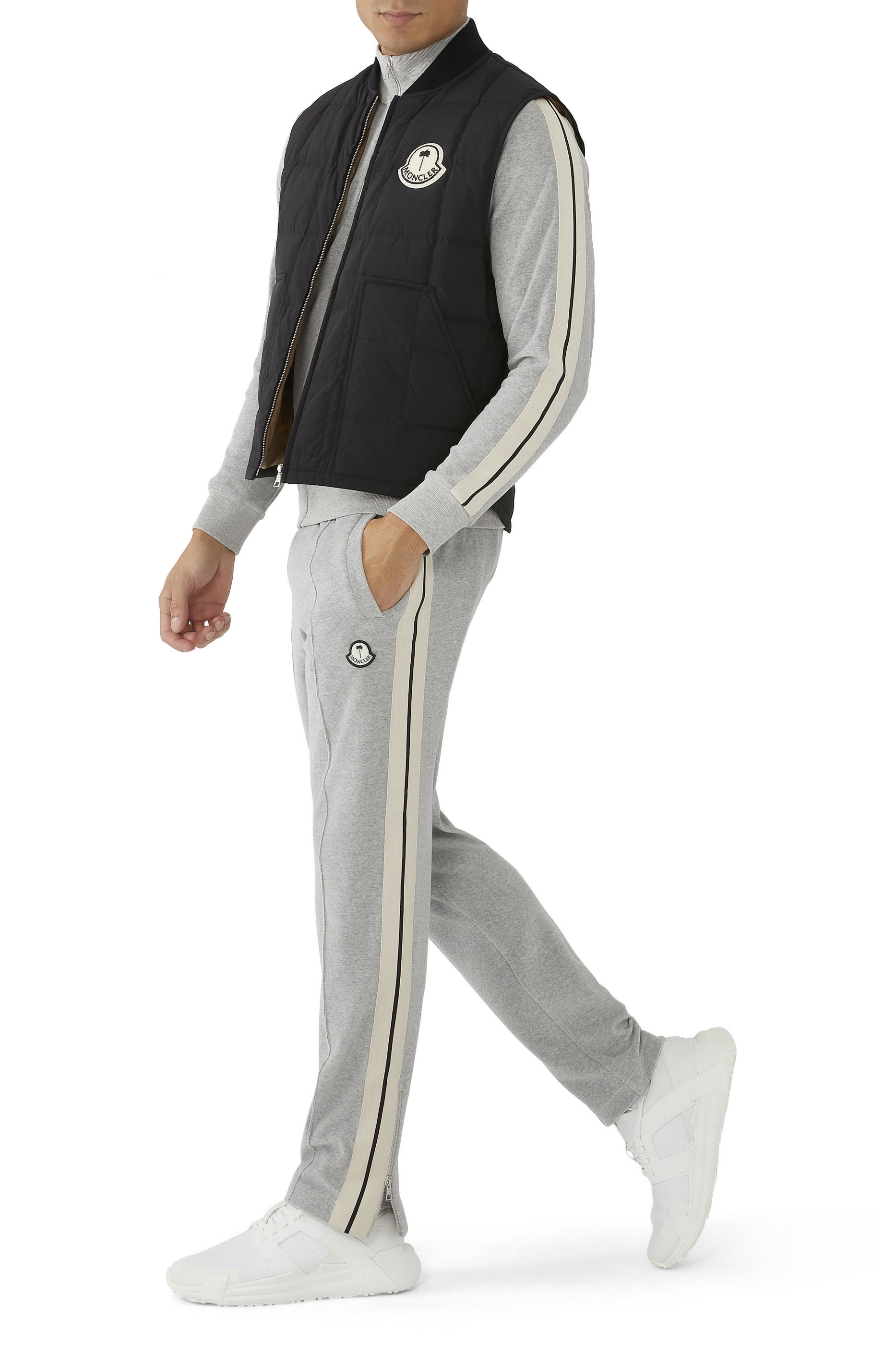 فيست بينويل بالم انجلز x مونكلر