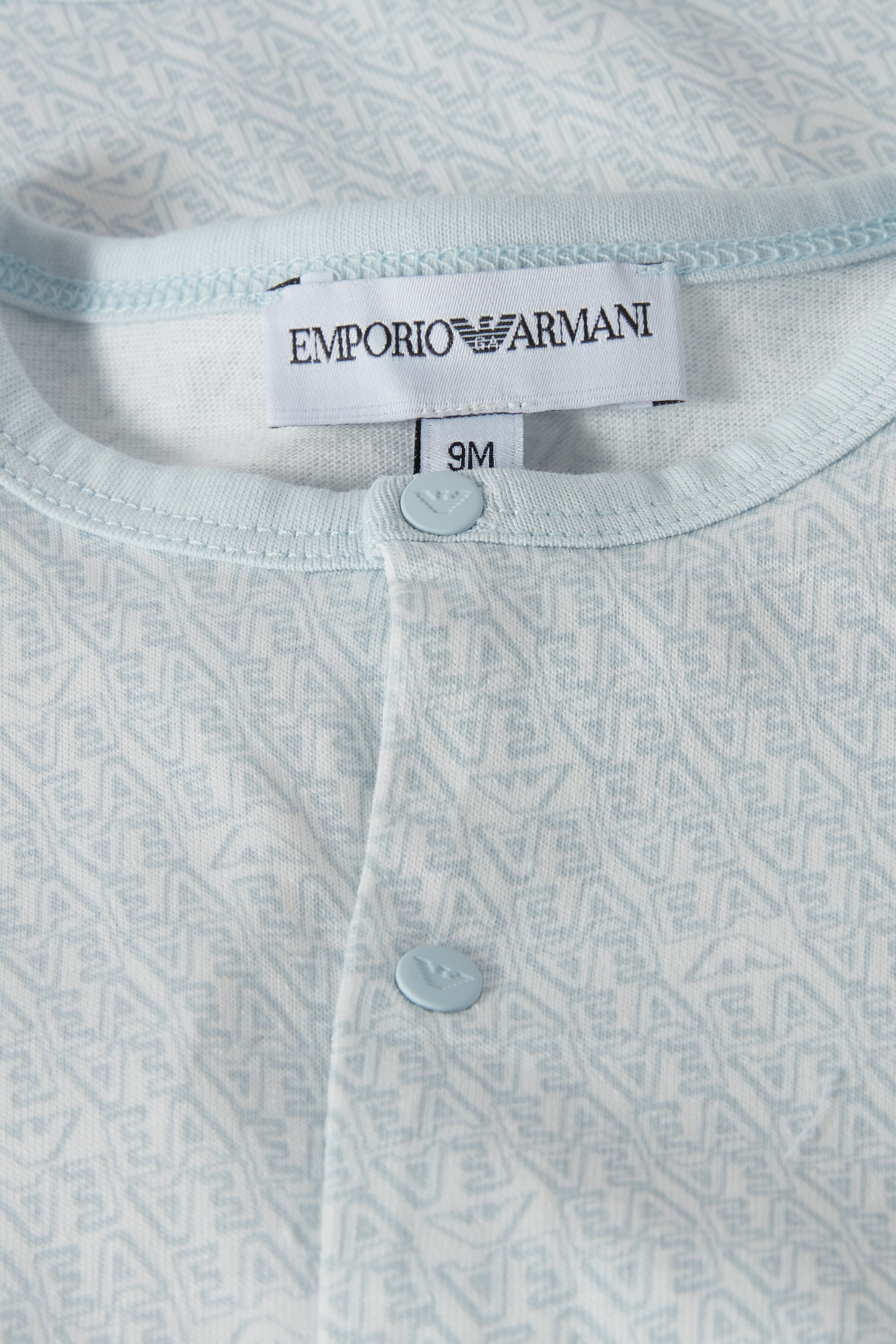 طقم هدايا بشعار الماركة للاطفال