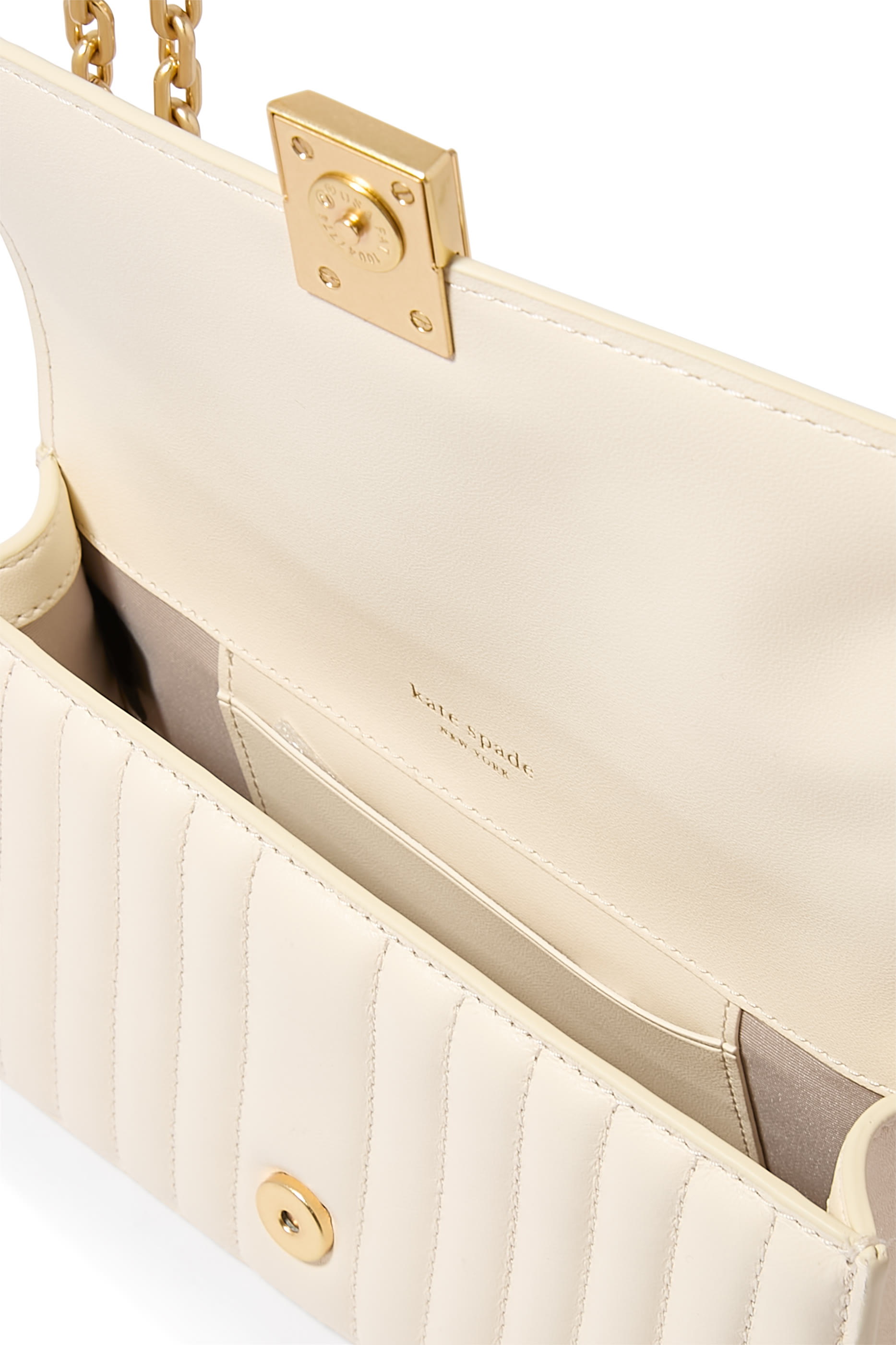 حقيبة كروس بودي ديكو صغيرة بغطاء قلاب وسلسلة جلد مبطن