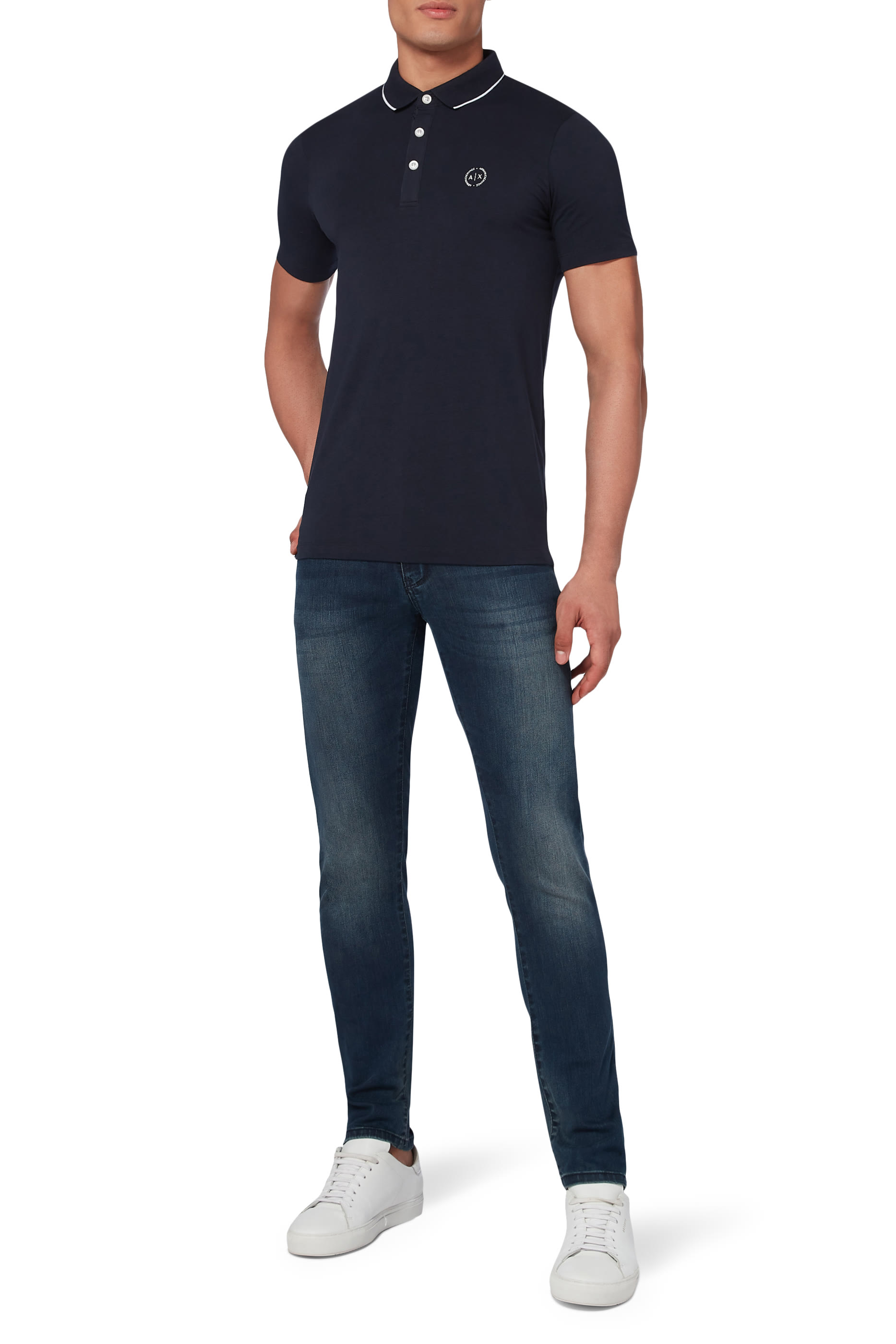 تي شيرت بولو بشعار الماركة بتصميم دائري