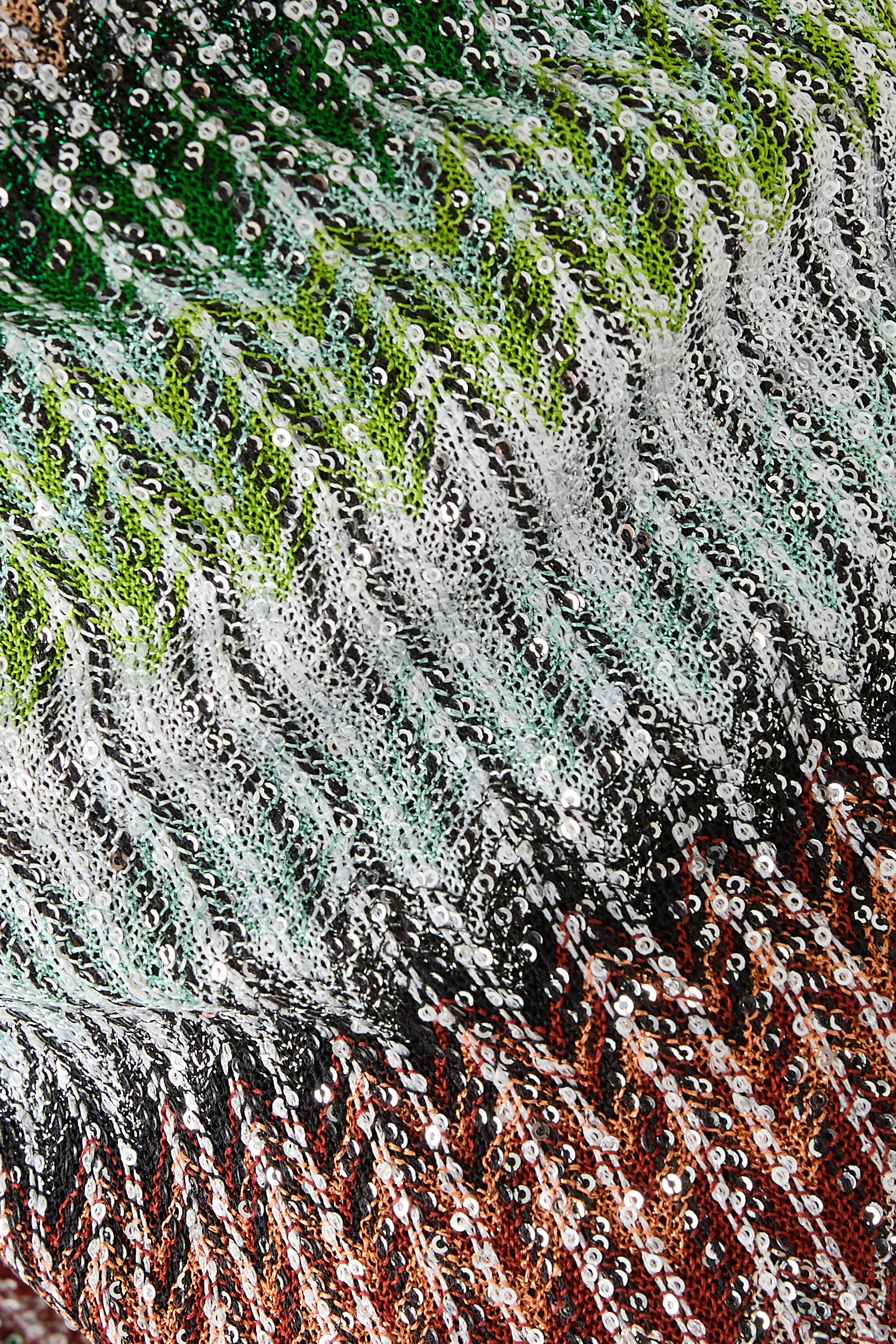 بنطال منسوج بحافة واسعة ونقشة خطوط متعرجة بلون متدرج