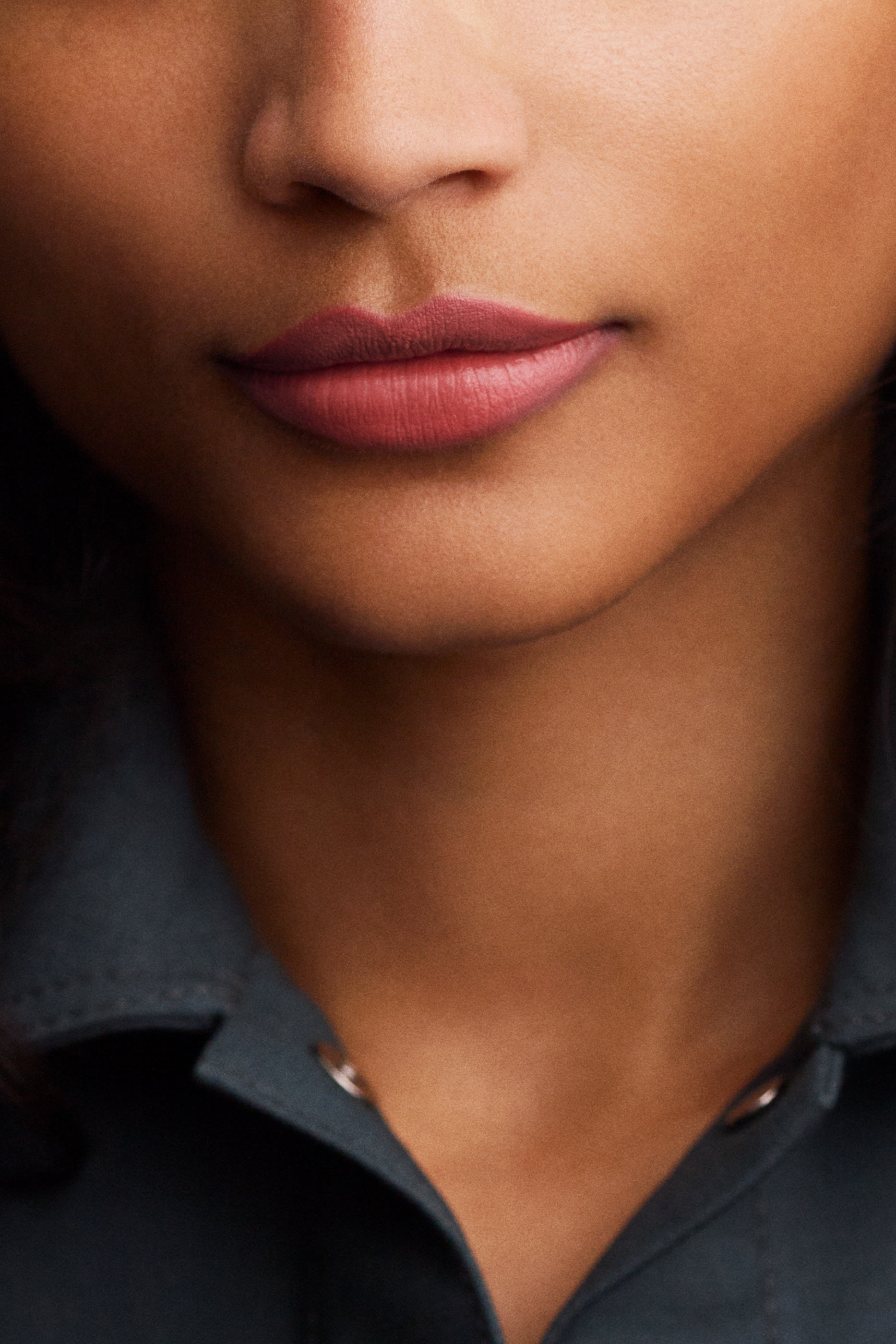 مجموعة أحمر الشفاه Rouge Herm&egrave;s, عبوة لإعادة ملء أحمر الشفاه بتركيبة ساتانية