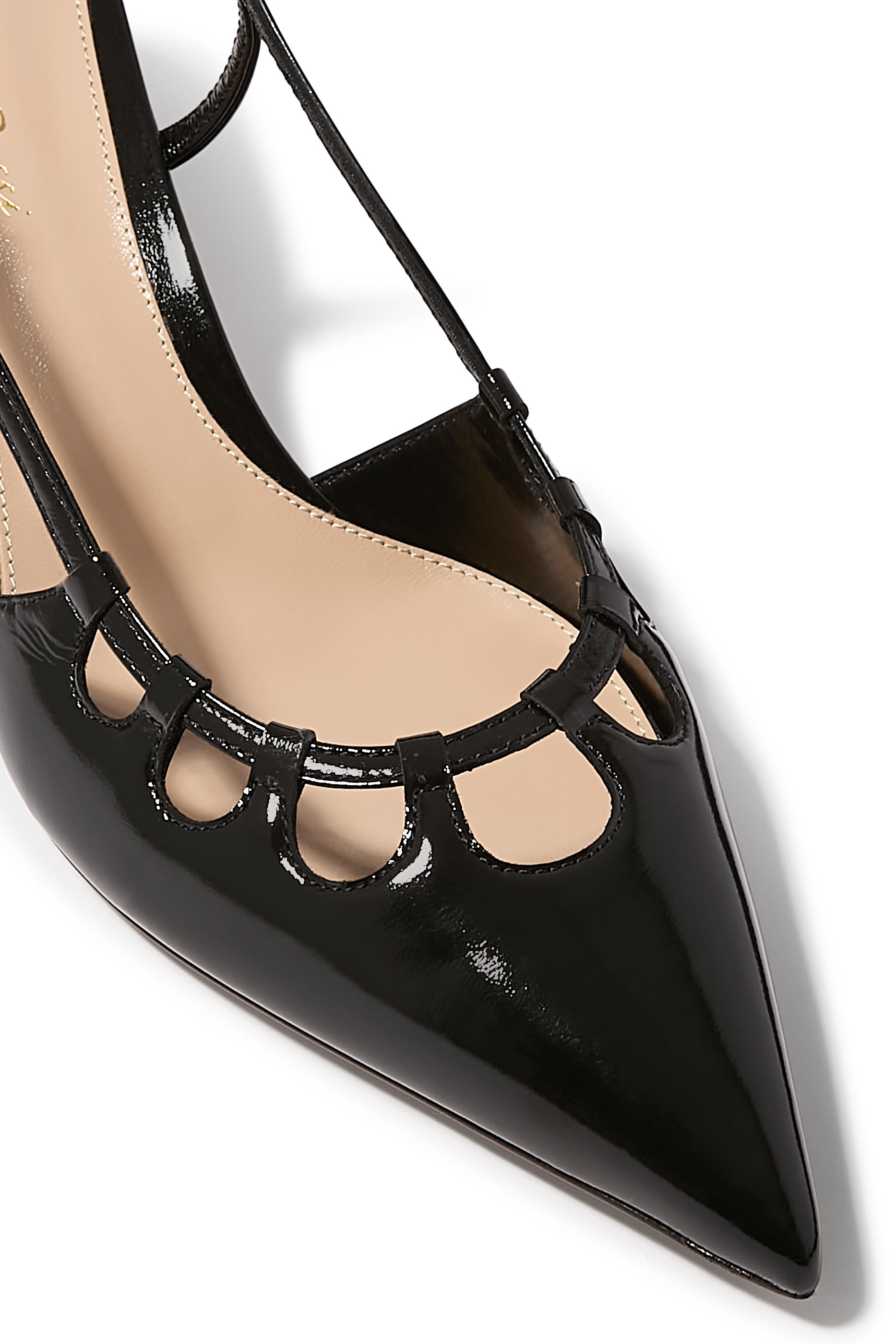 حذاء كلاسيكي إلويز بسير خلفي 55