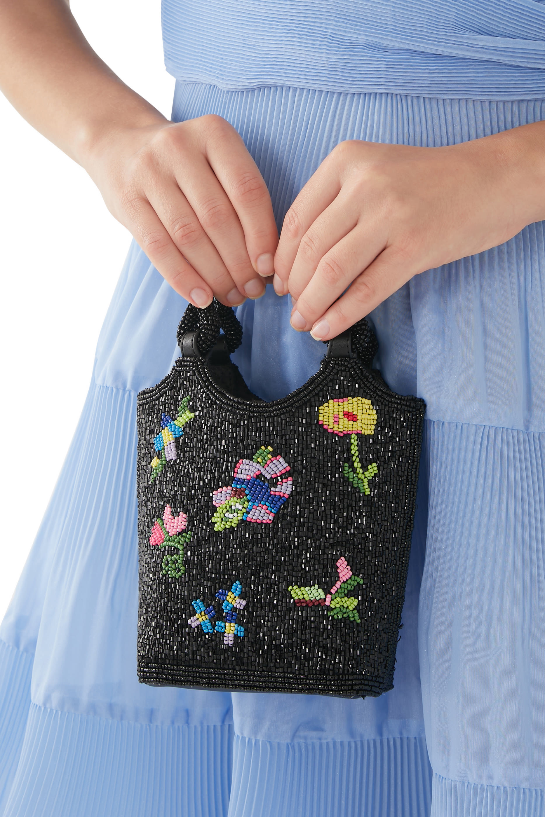 حقيبة زوي مطرزة بخرز