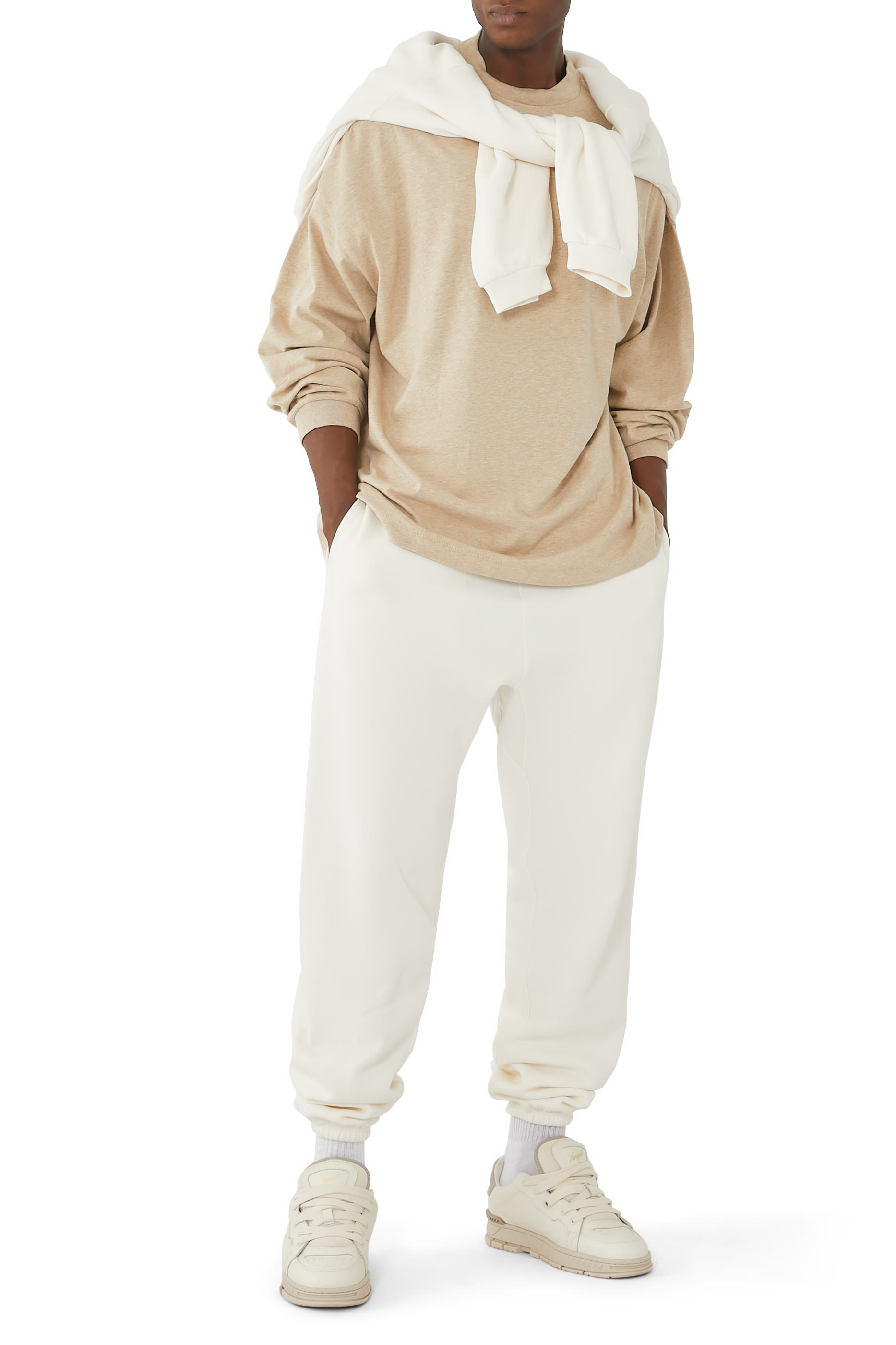 تيشيرت بأكمام طويلة بشعار اسنشالز