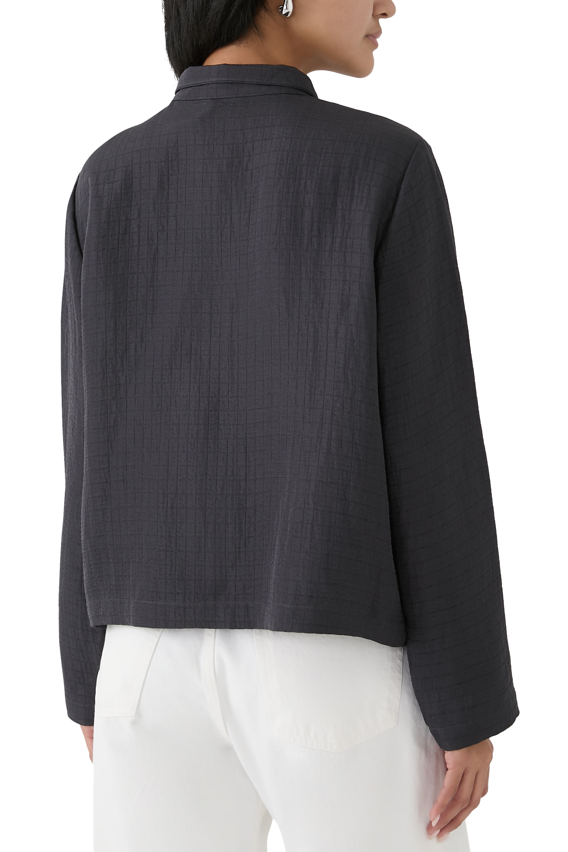 جاكيت بياقة عالية وطية حرير وكتان