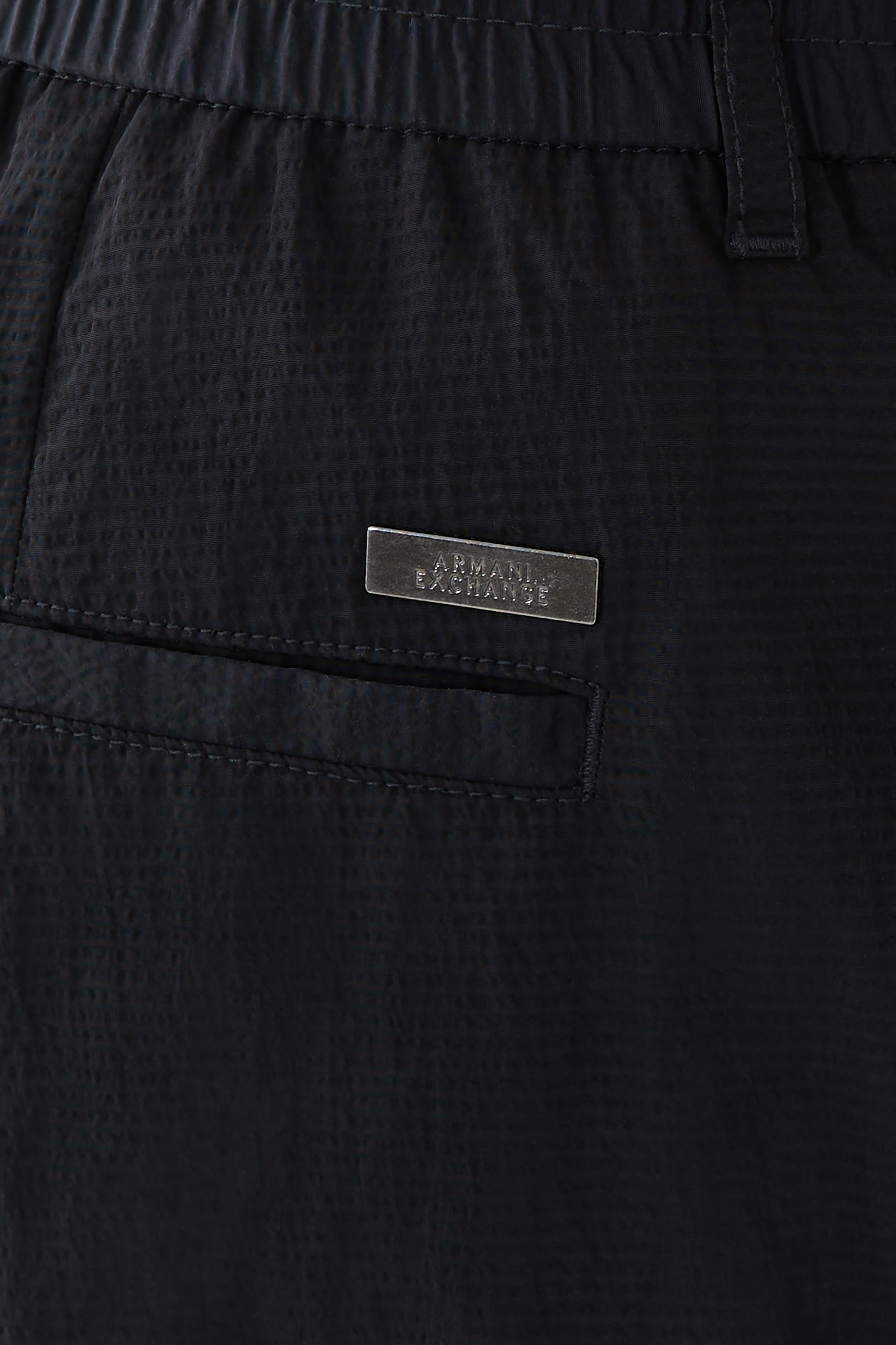 بنطال بقصة مريحة