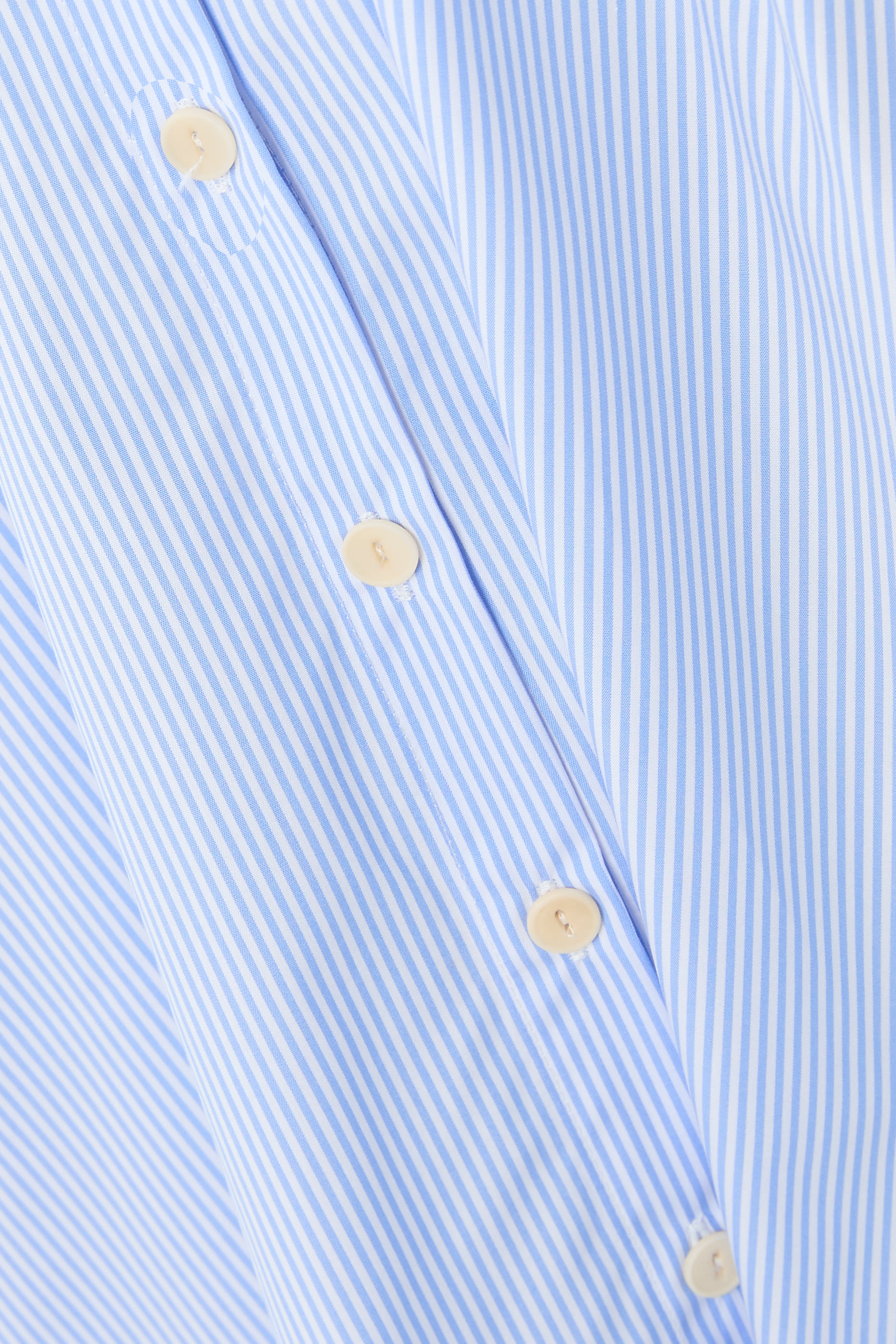 فستان ريزيلينت بظهر درابيه