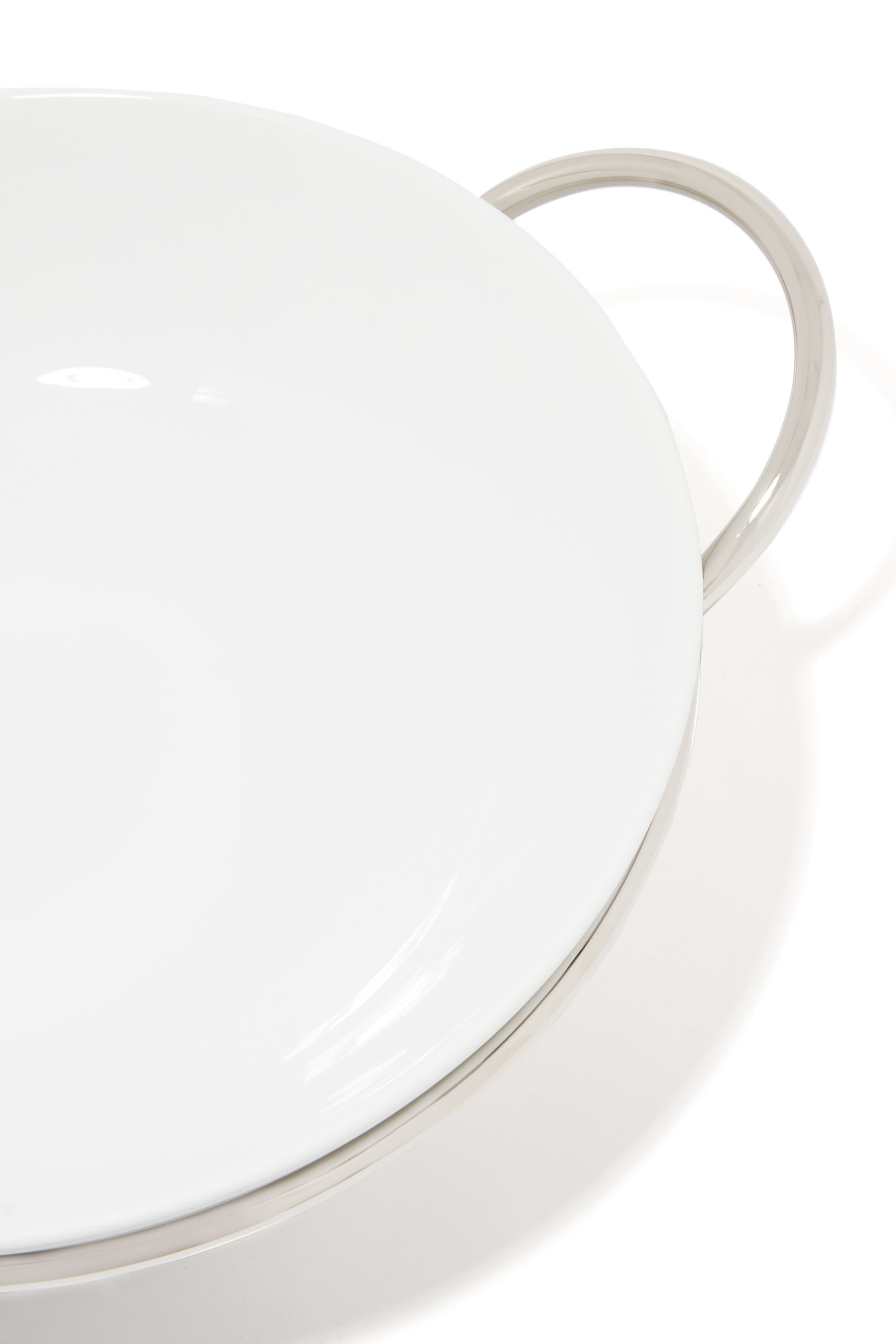 طبق سباغيتي بيناريو مستدير