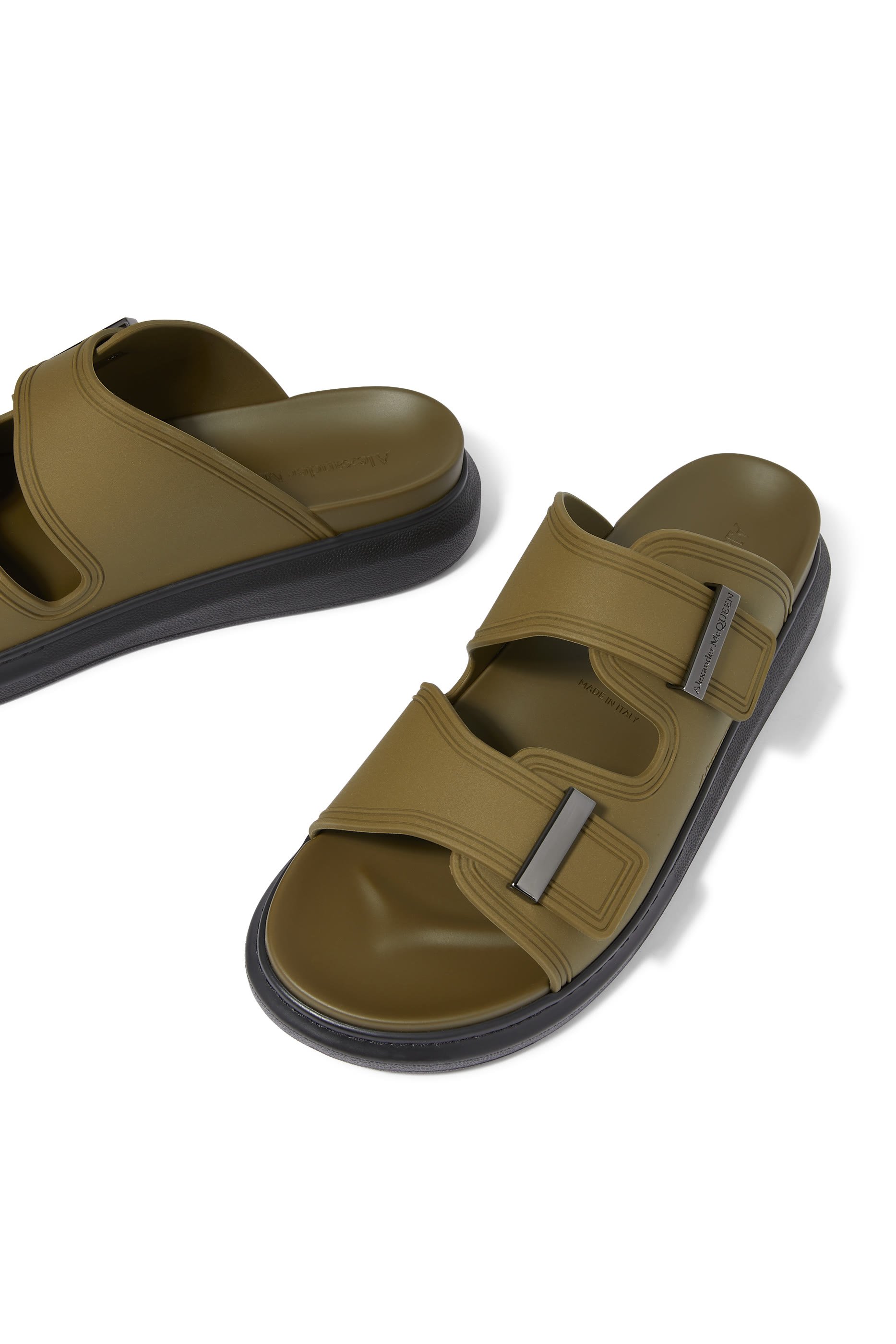 حذاء مفتوح هايبرد