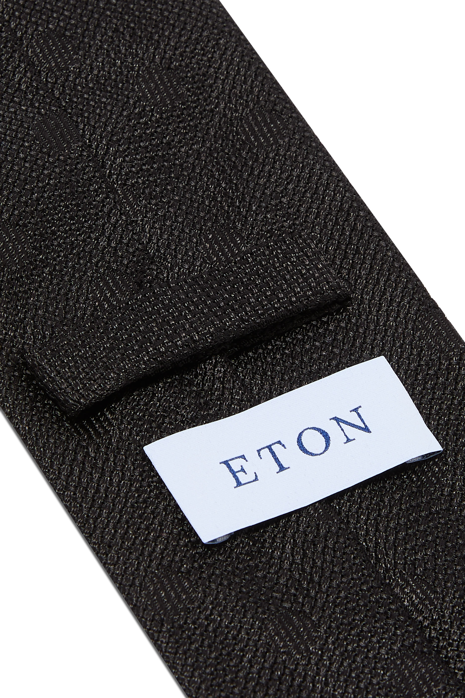 ربطة عنق بنقشة منقطة حرير