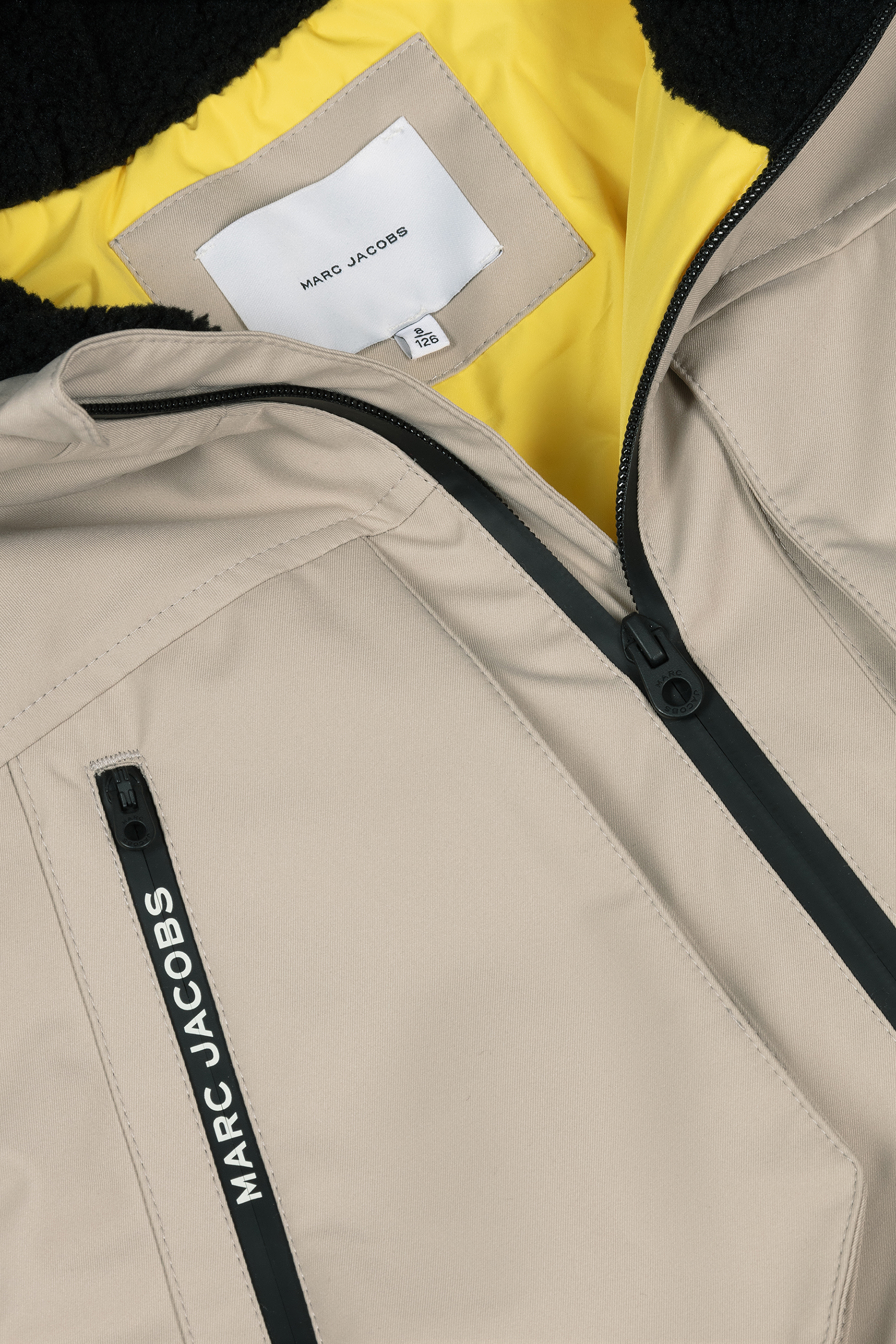 باركا بغطاء للرأس للأطفال