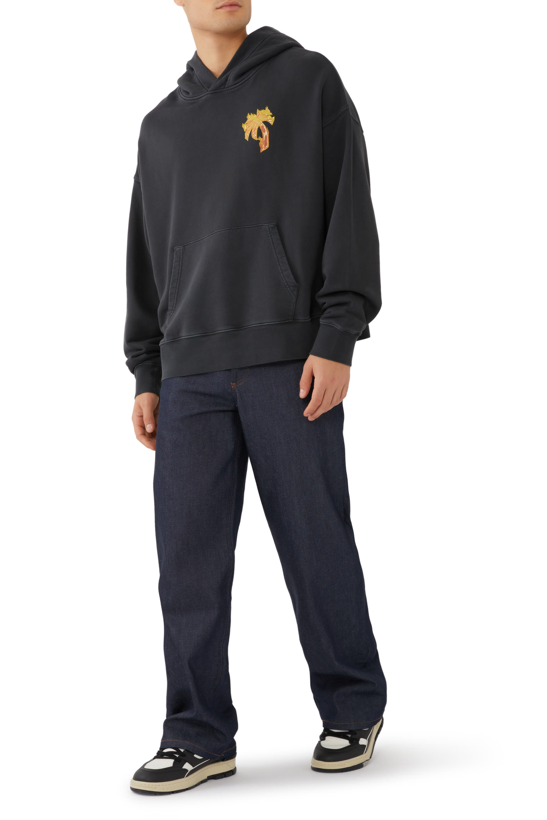 هودي بنقشة شجرت نخيل بتصميم يشتعل