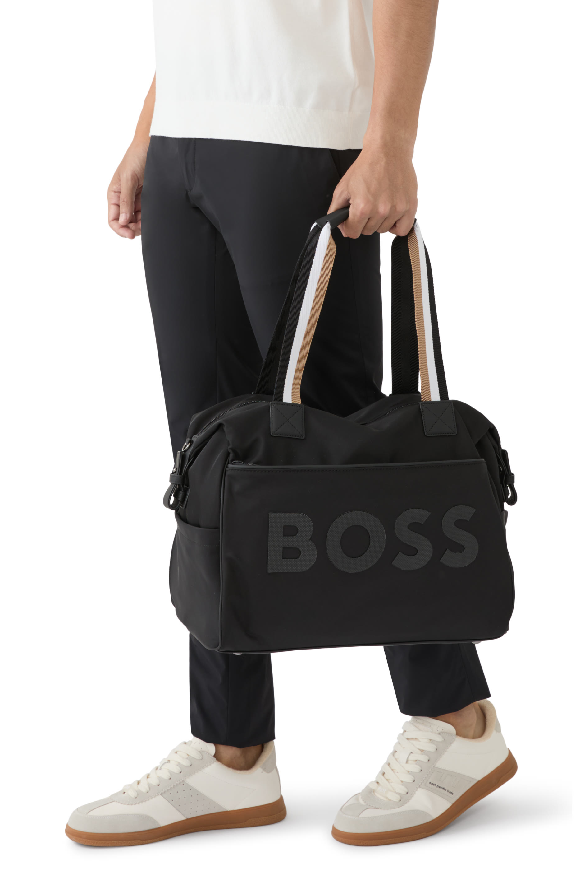 حقيبة مستلزمات أطفال بشعار الماركة للأطفال