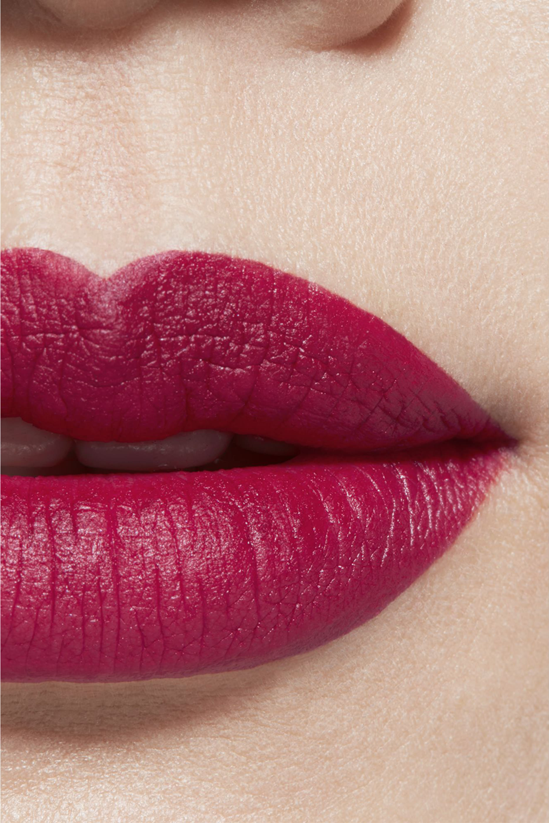 أحمر شفاه Rouge Allure Velvet