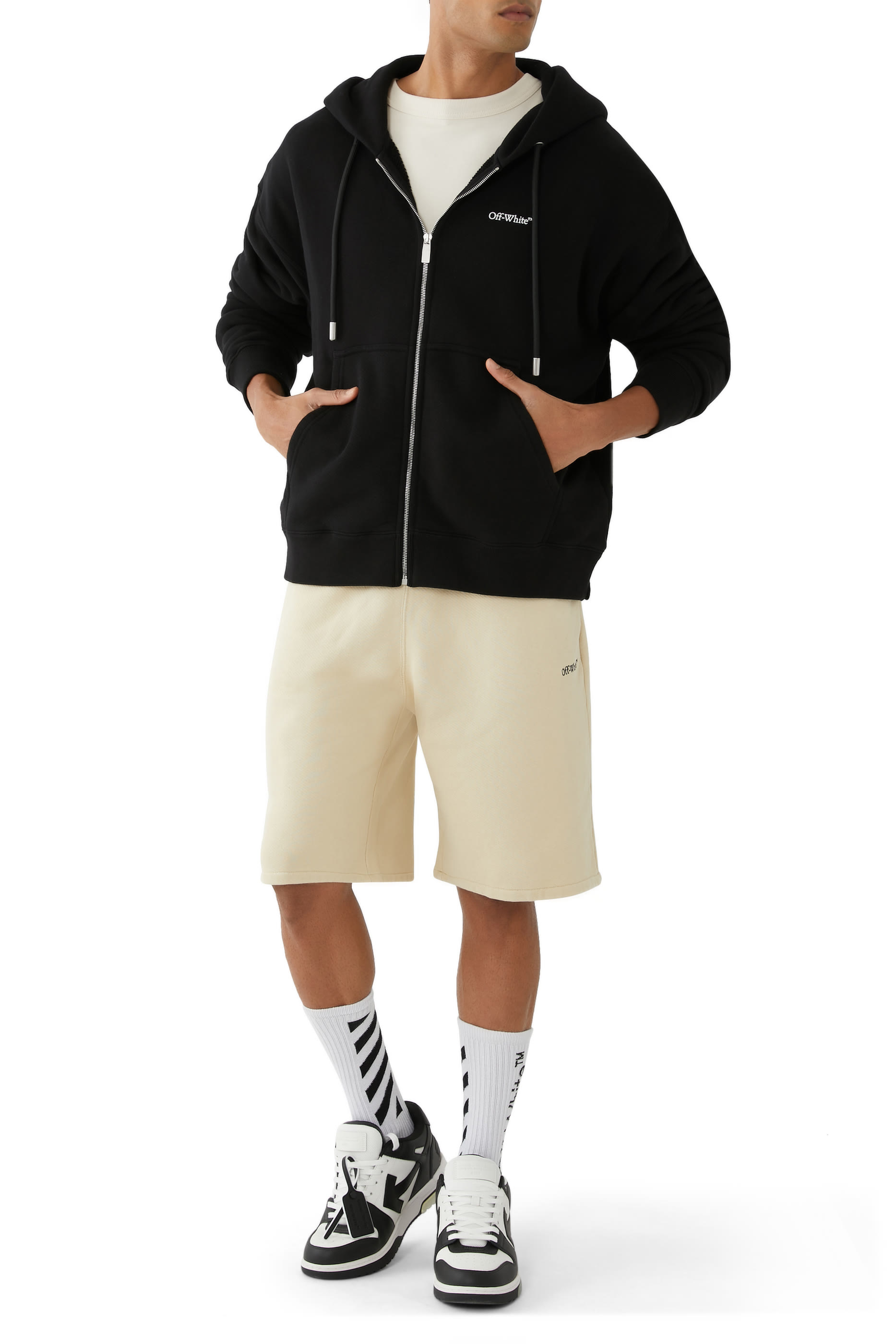 شورت رياضي سكيت بخطوط مائلة بتصميم بيكسل