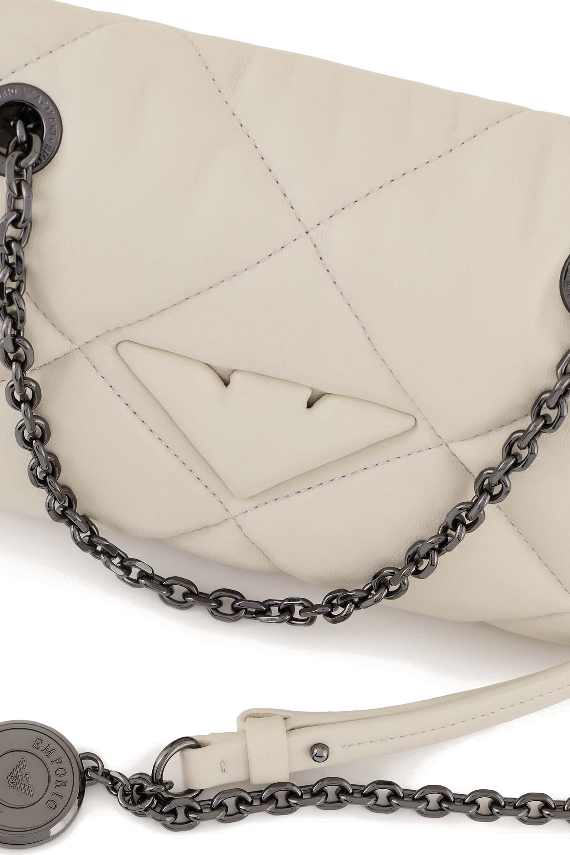 حقيبة كروس بغطاء قلاب في الأمام جلد نابا