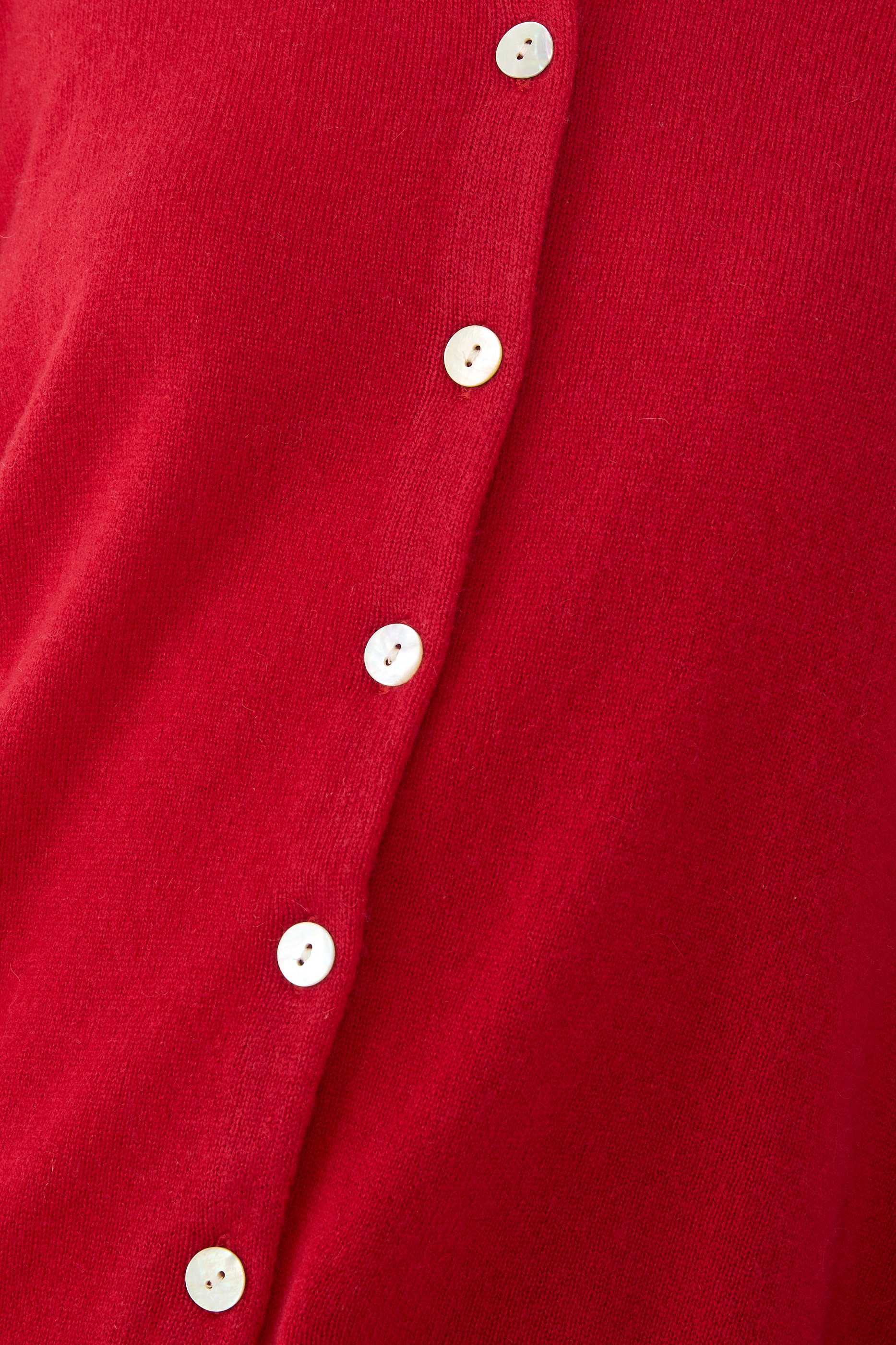 كارديجان كانكون بياقة ضيقة