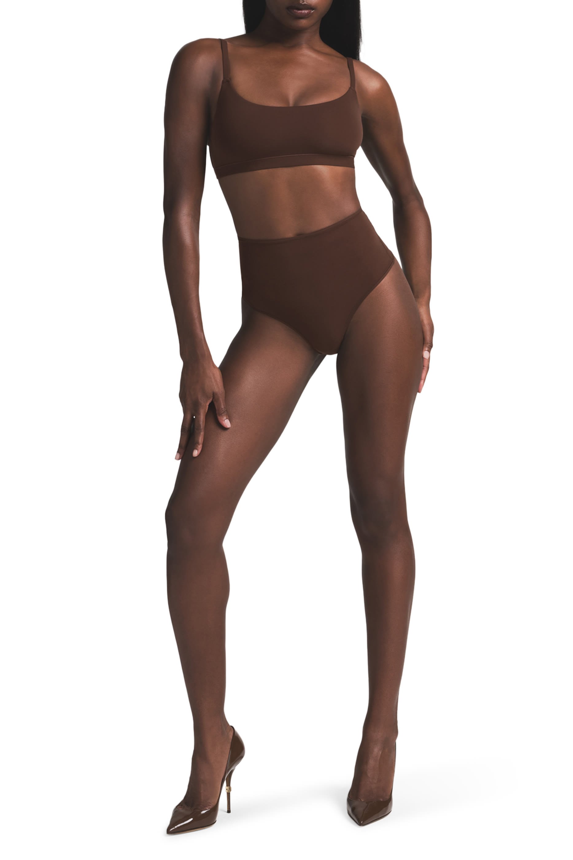 ثونغ فيتس إفري بودي بخصر مرتفع