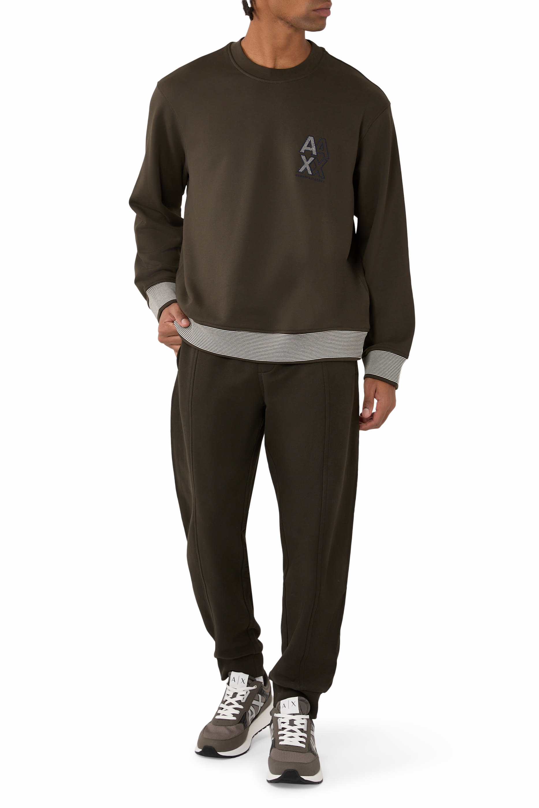 بنطال رياضي بقصة مريحة