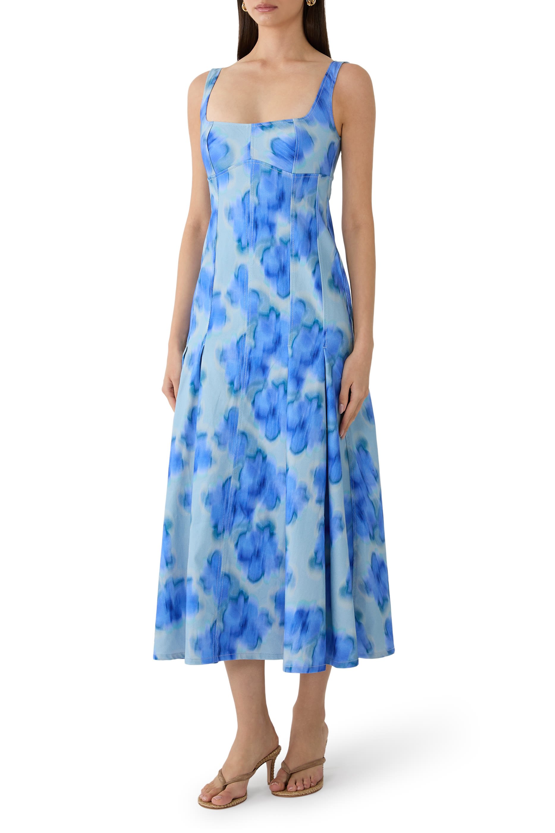 فستان تشارلي متوسط الطول بطيات