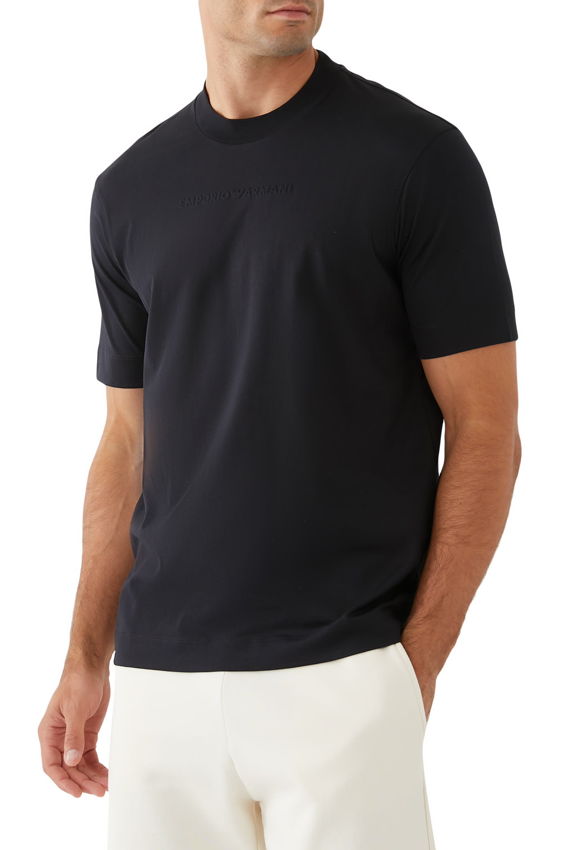 تيشيرت بنقشة شعار الماركة بحجم صغير