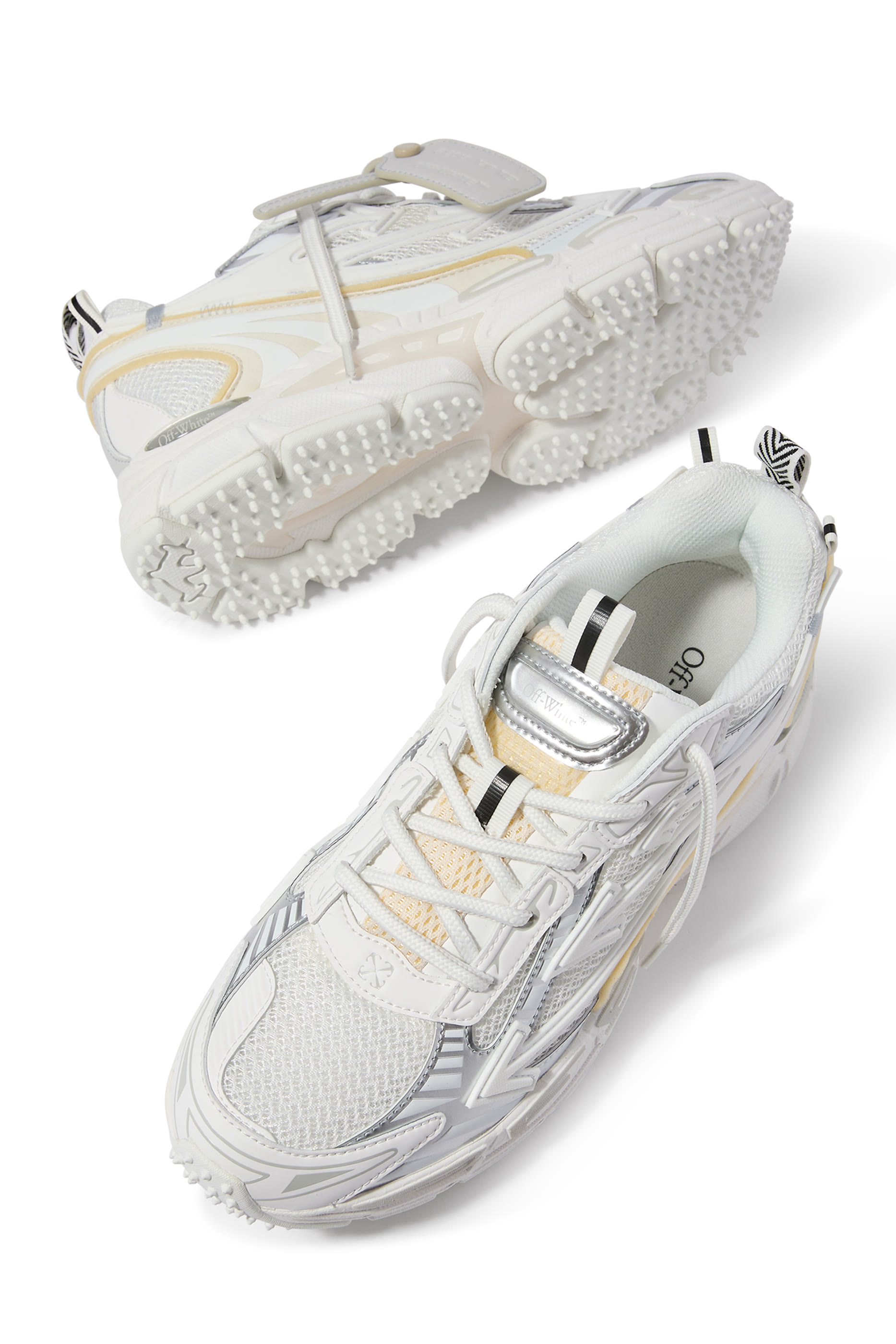 سنيكرز بي رايت باك