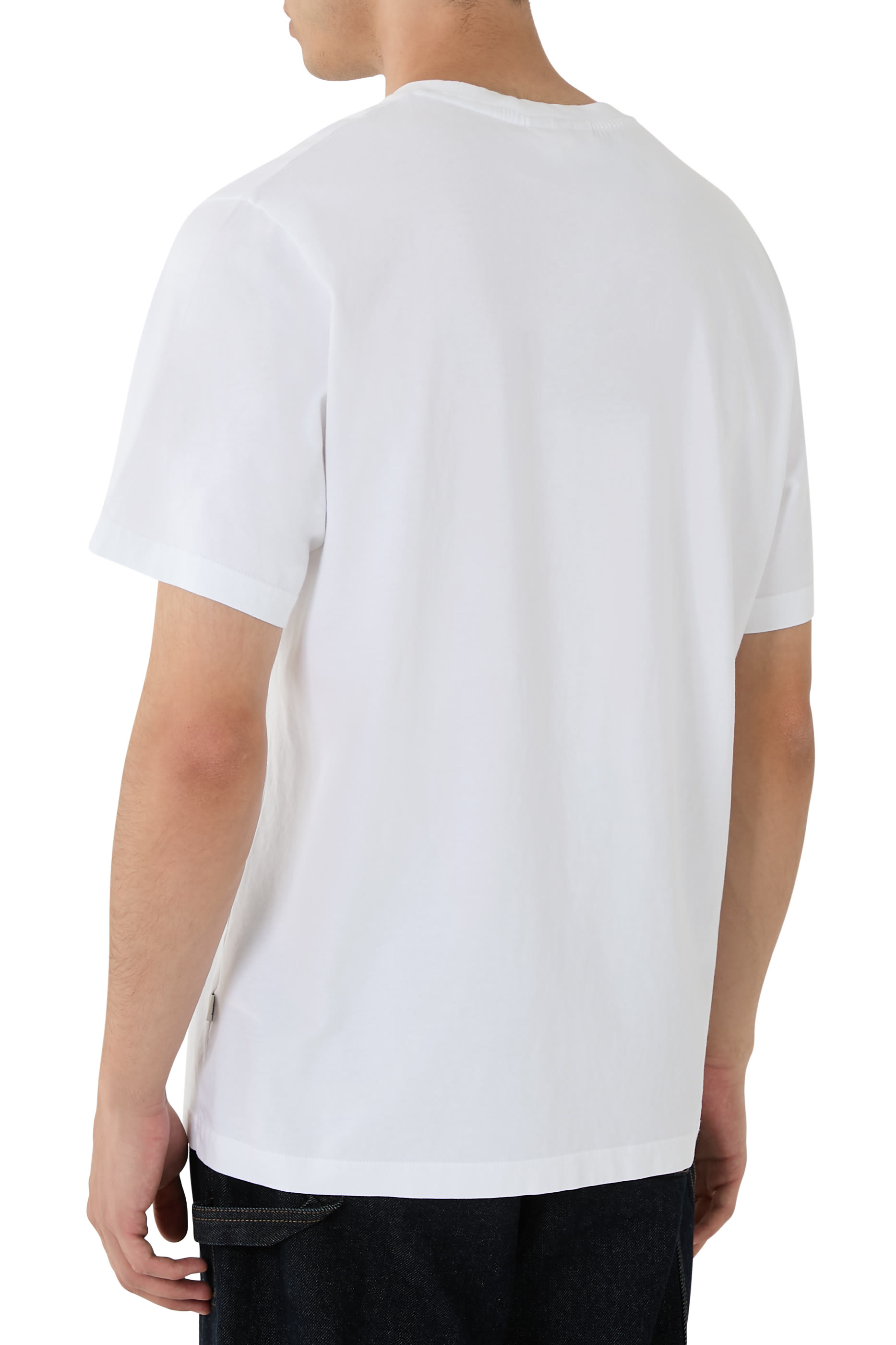 تيشيرت مزين بطبعة متجر