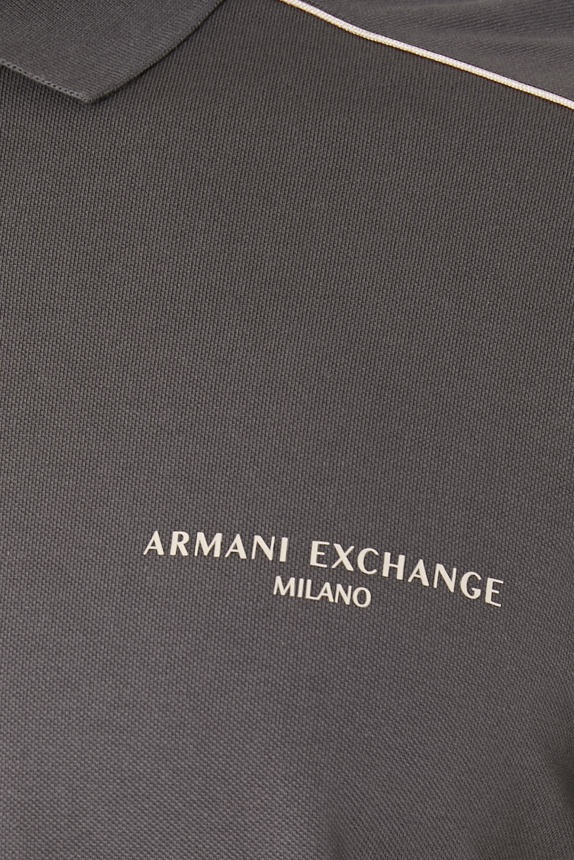 قميص بولو بتصميم جامعي