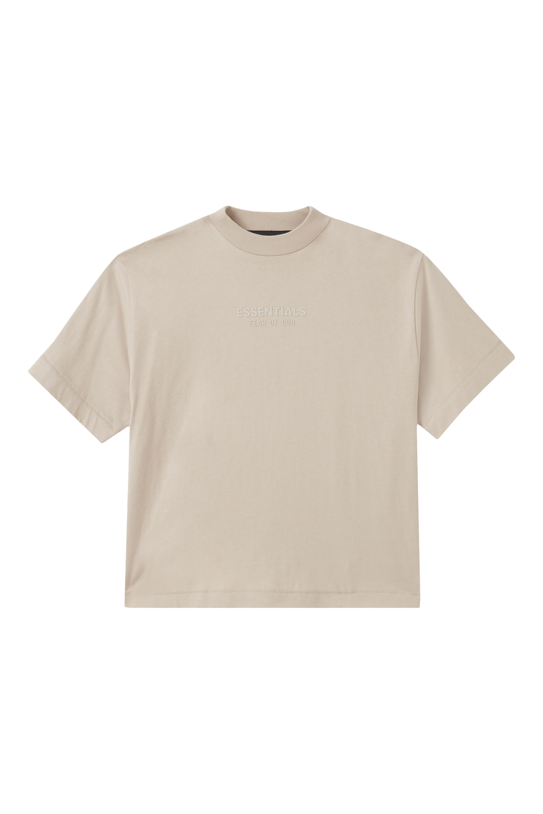 تيشيرت بأكمام قصيرة وشعار الماركة